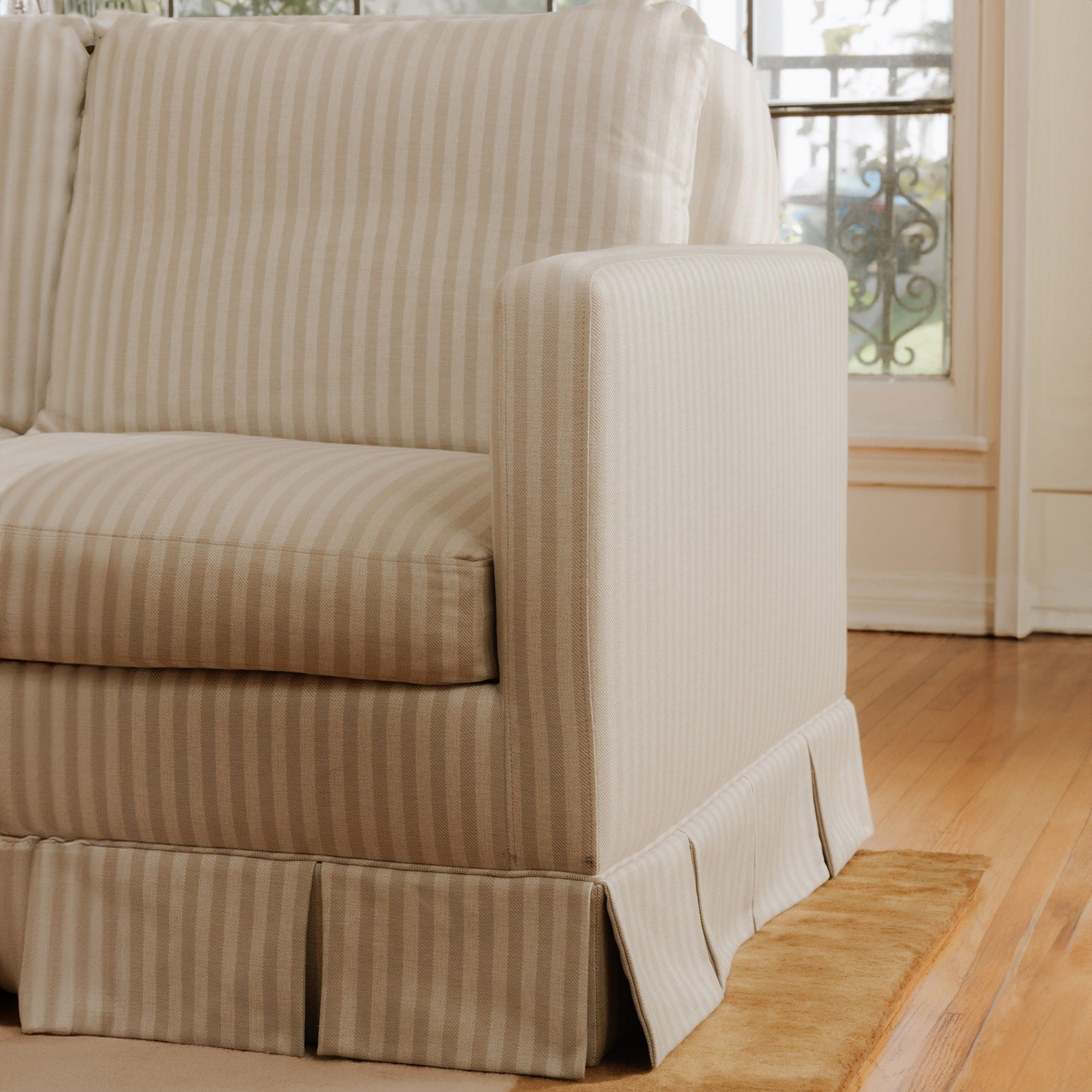 Pellicano - Sofa - Beige Stripe