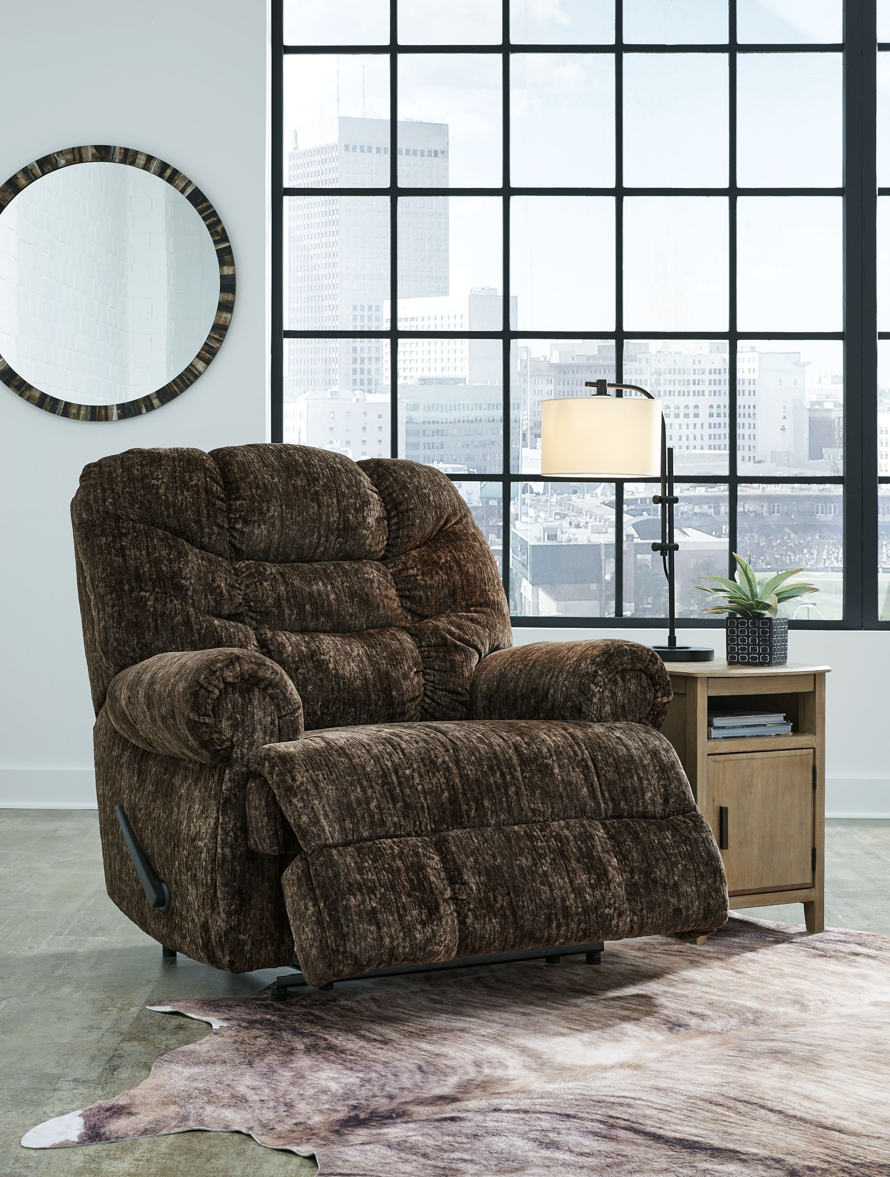 Movie Man - Zero Wall Recliner - Fabric - Chocolate