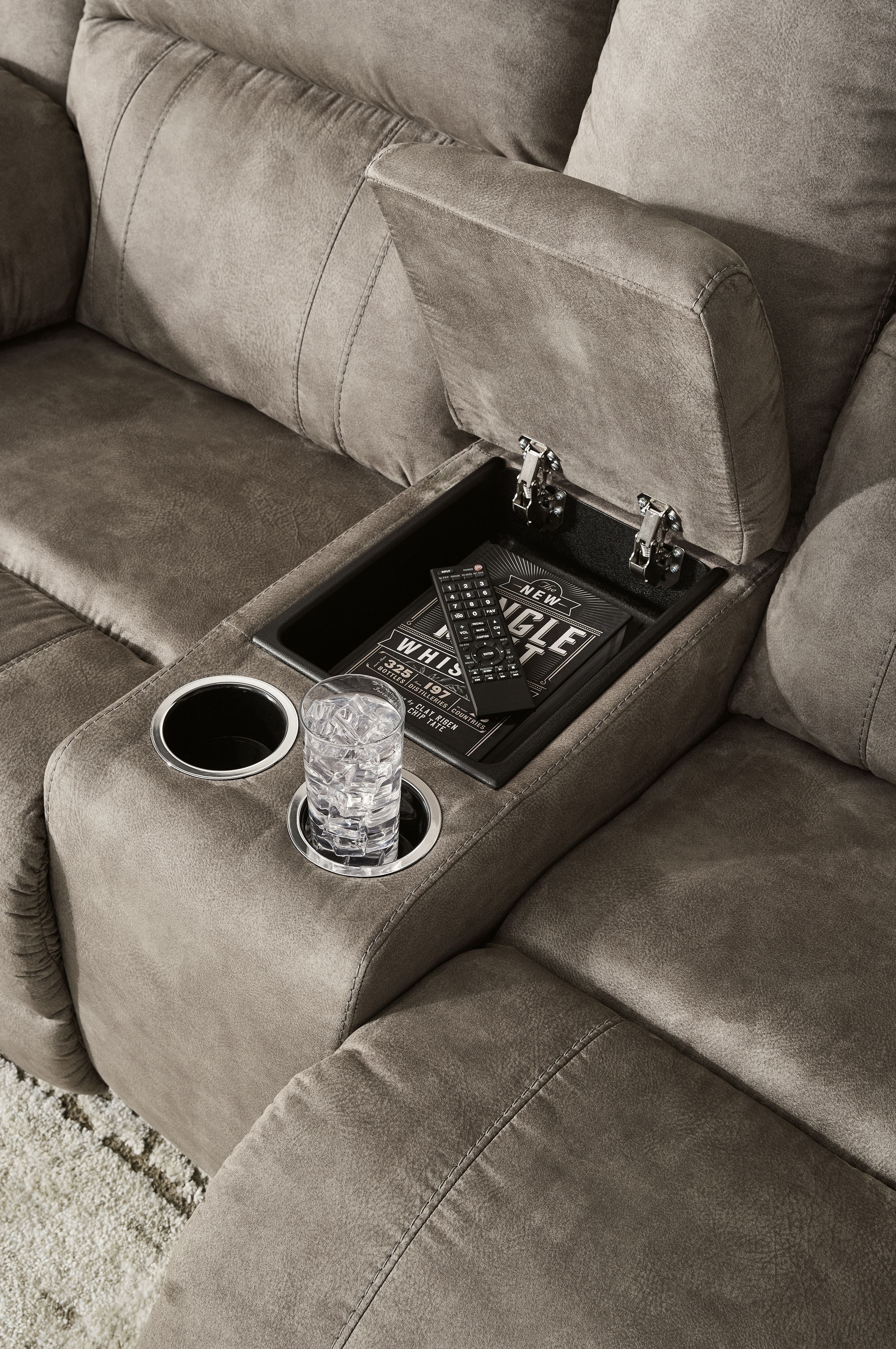 Laresview - Dbl Reclining Loveseat With Console - Faux Leather - Fossil