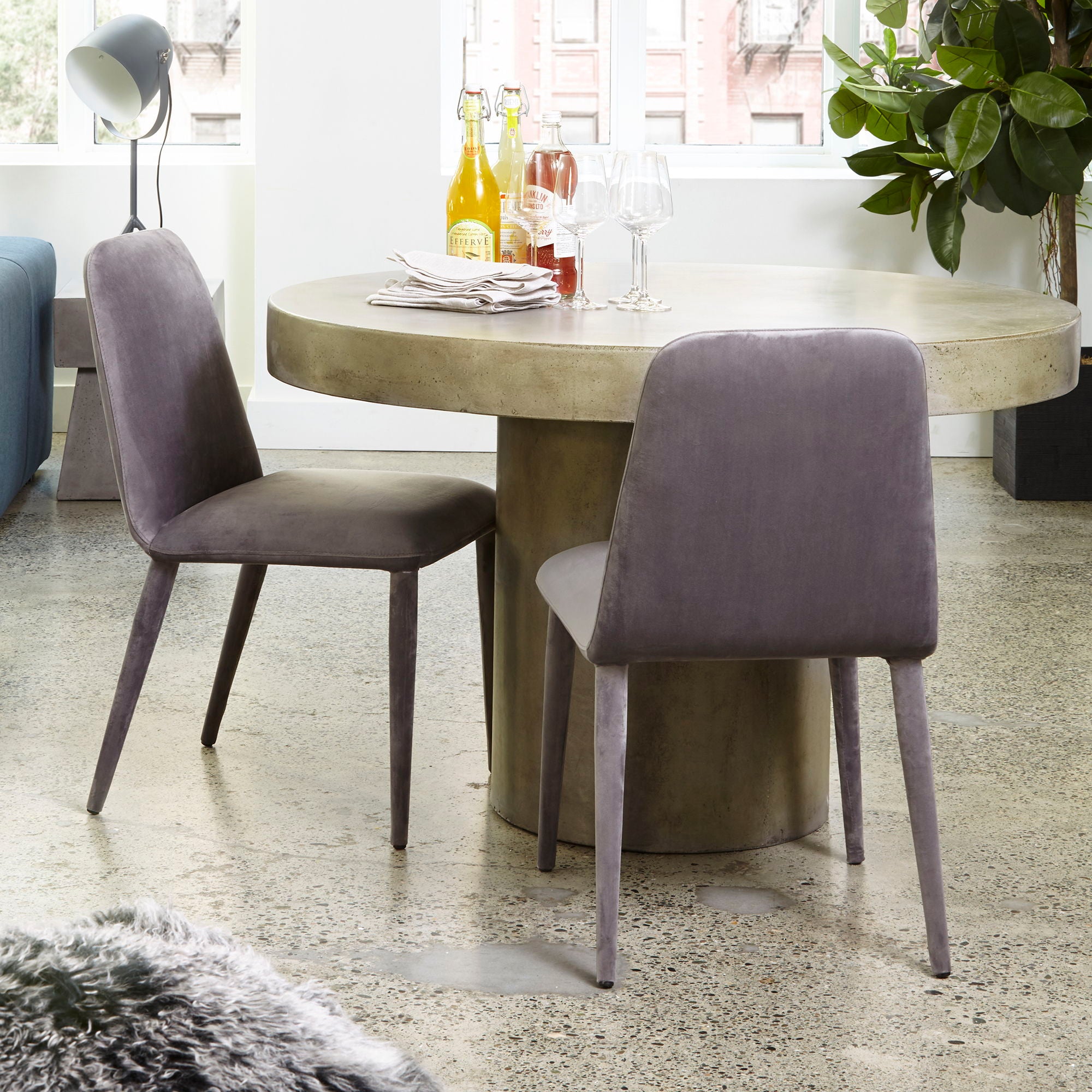 Cassius - Round Outdoor Dining Table - Cement