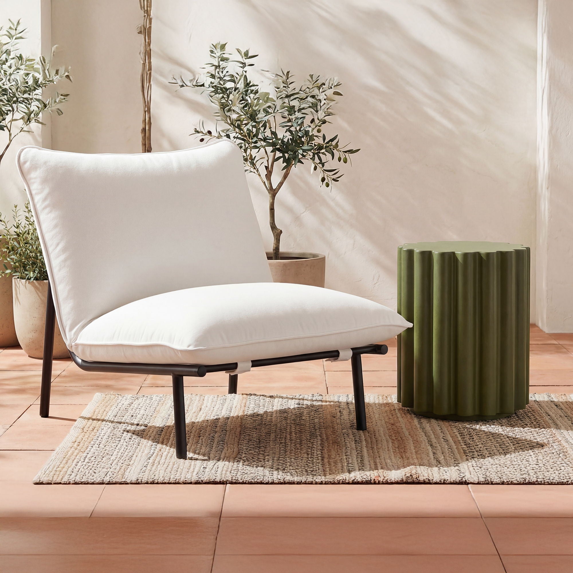 Taffy - Accent Table - Dark Green