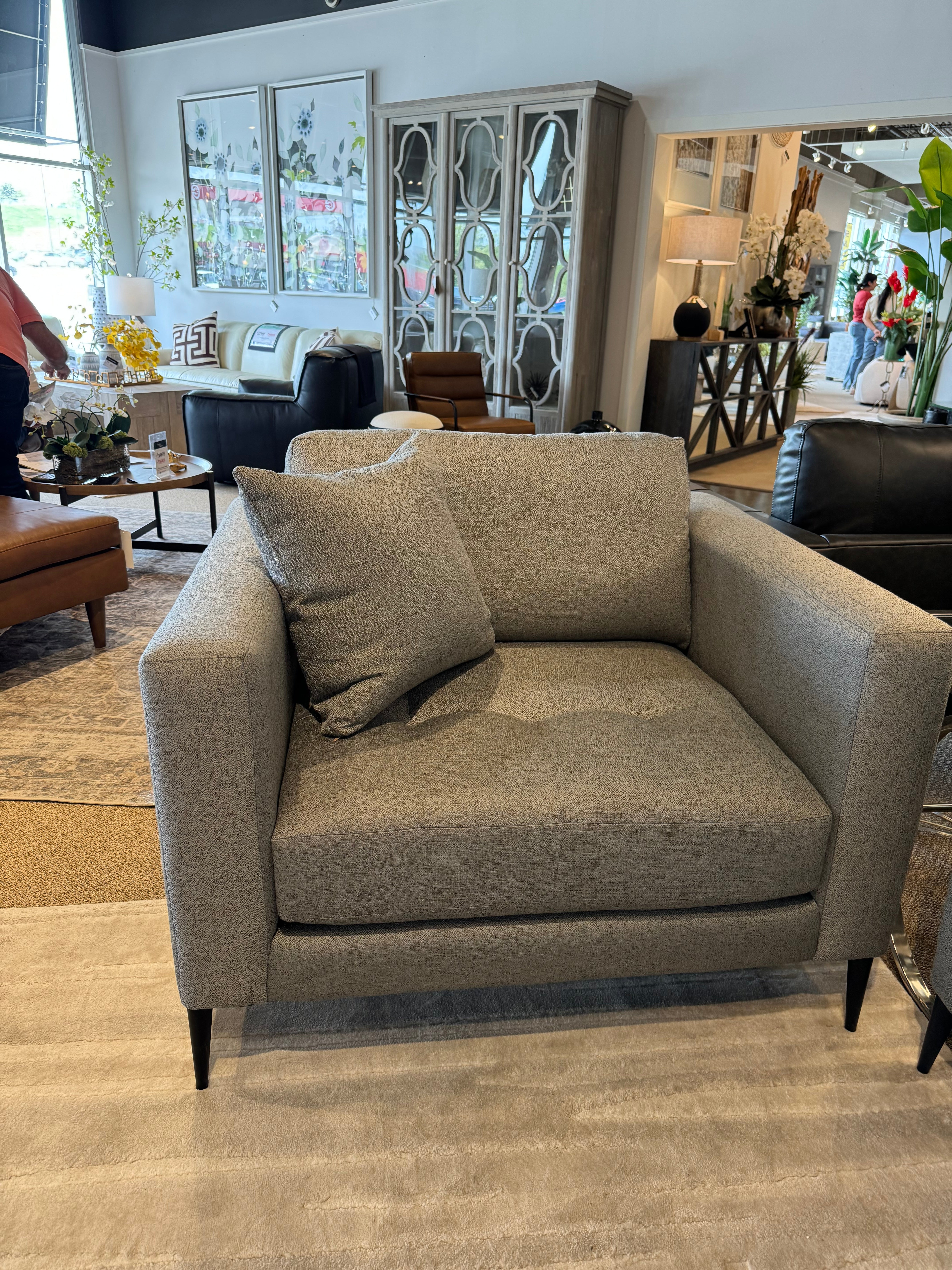 2795 Chair & A Half