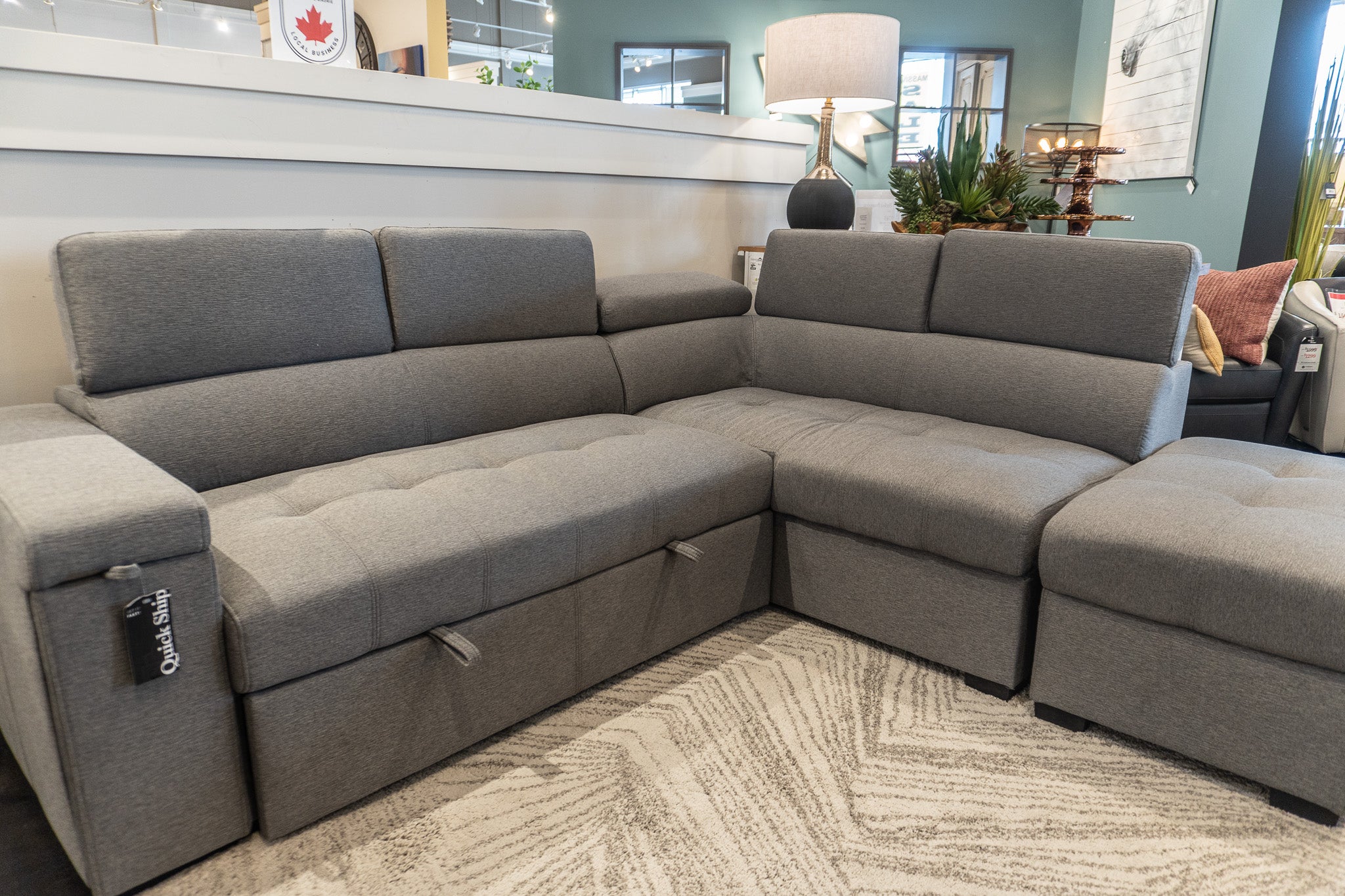 Great Looking Sectional with Pullout Sleeper!