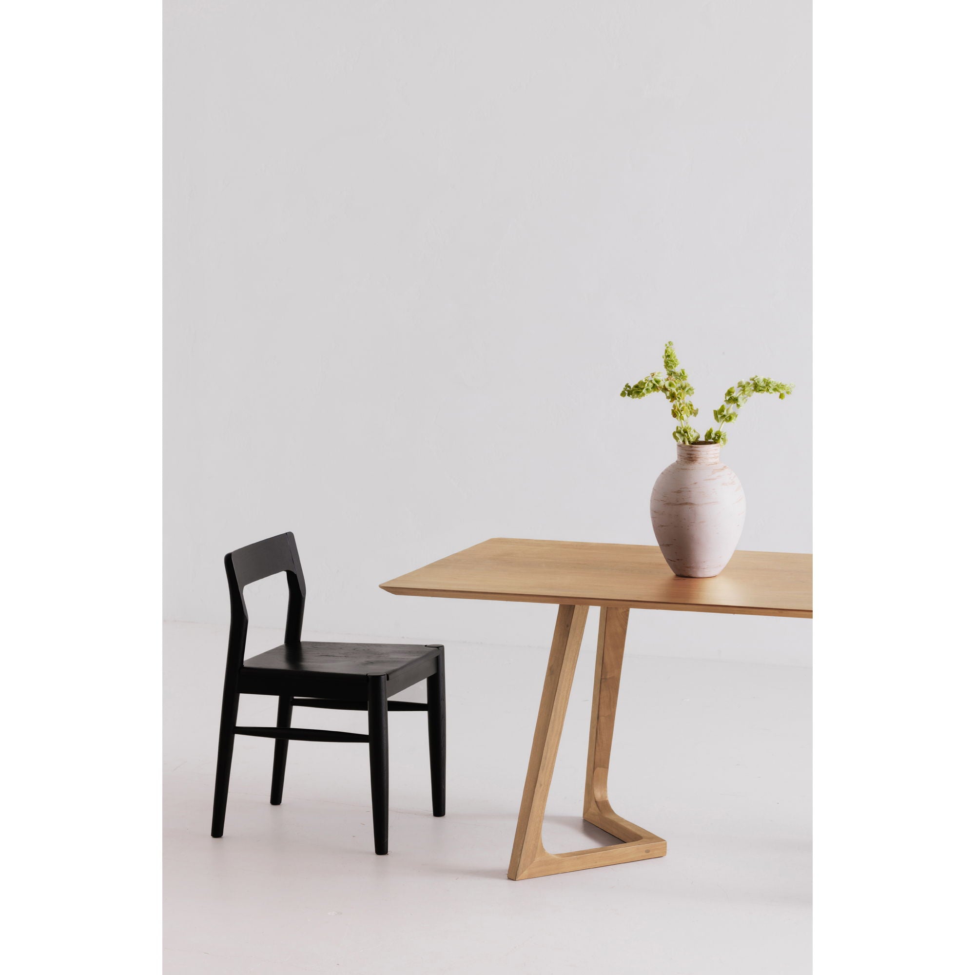 Godenza - Dining Table Rectangular - Light Brown