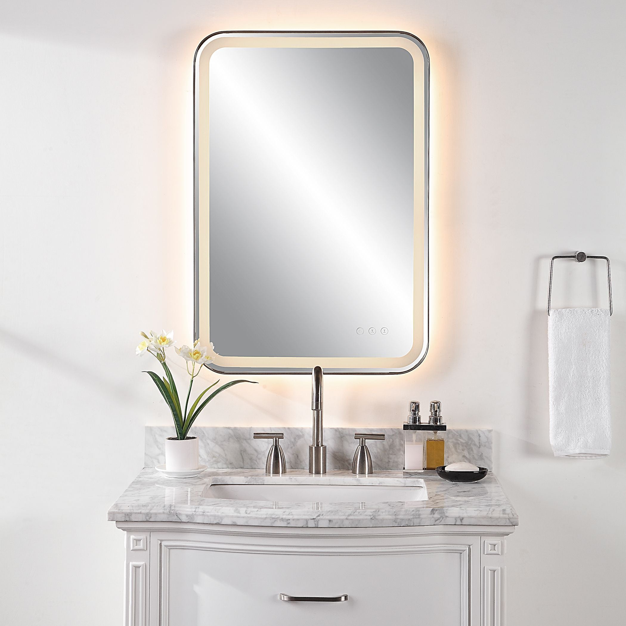 Crofton - Vanity Mirror - Black & Pearl Silver