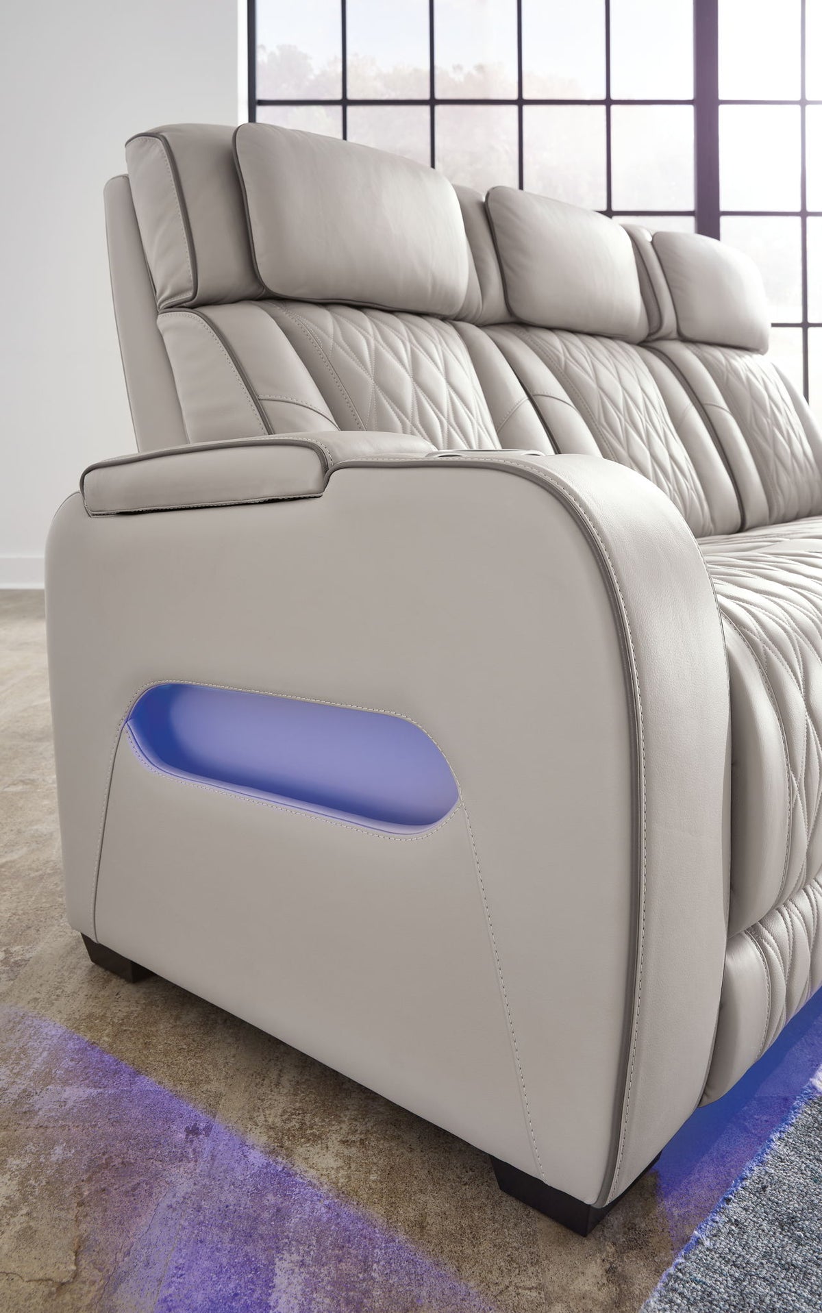 Boyington - Power Reclining Loveseat with Console/Adj Hdrst - Gray