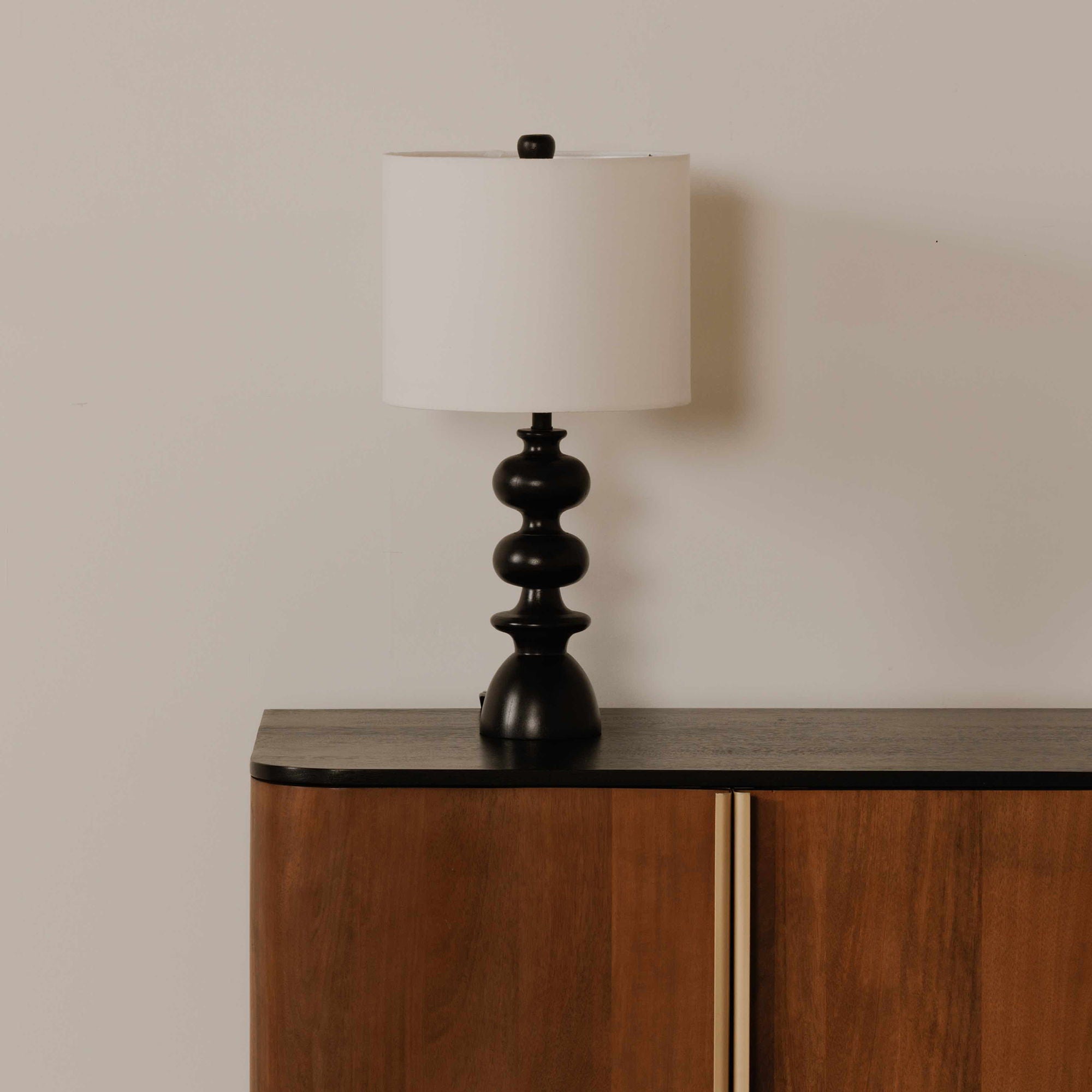 Gwen - Table Lamp - Black