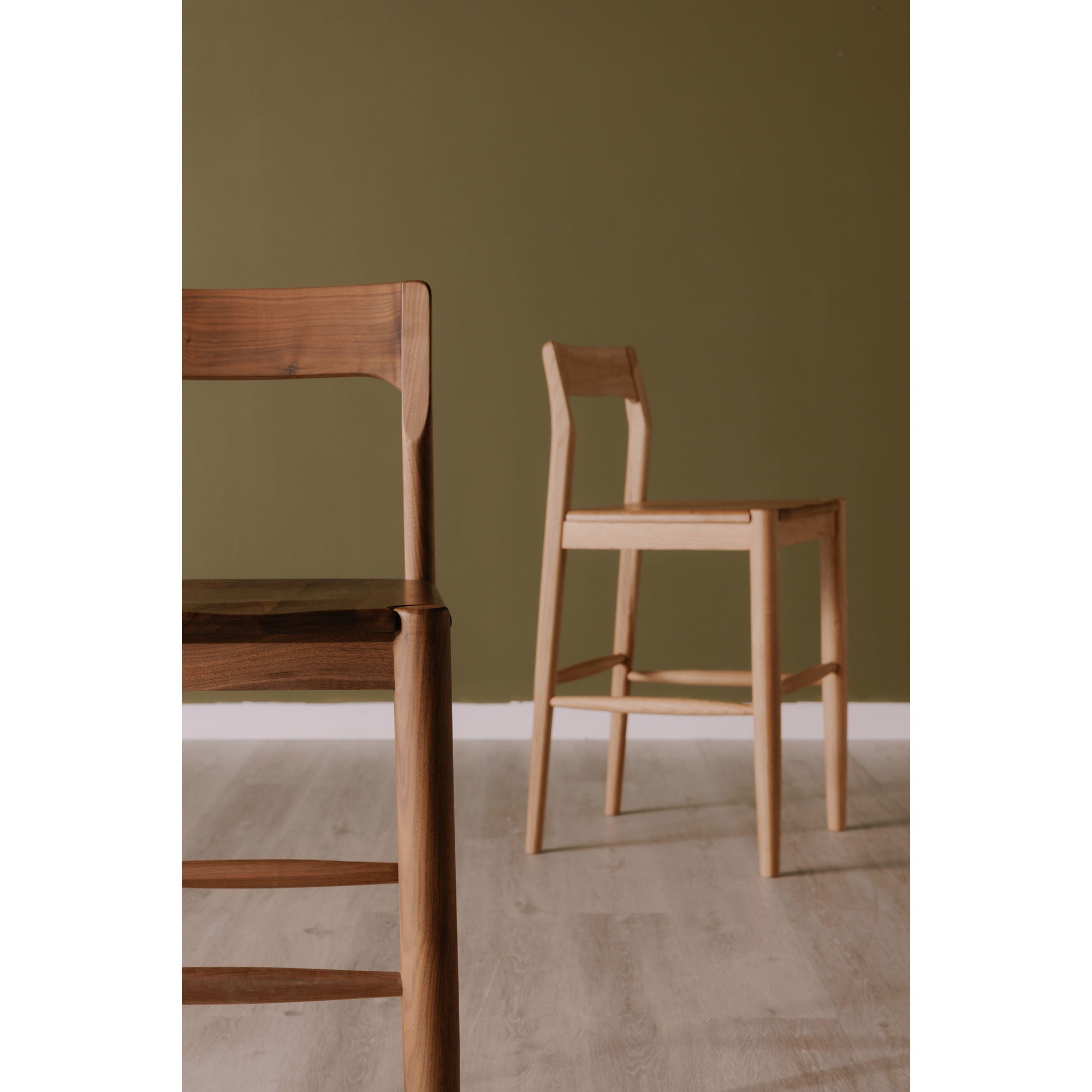 Owing - Barstool - Natural