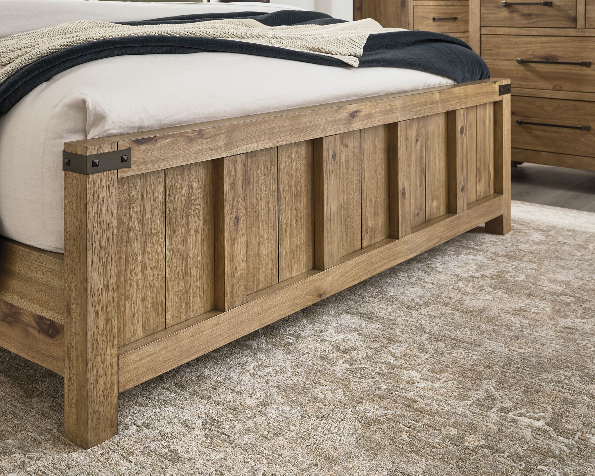 Ridgester - Panel Bed