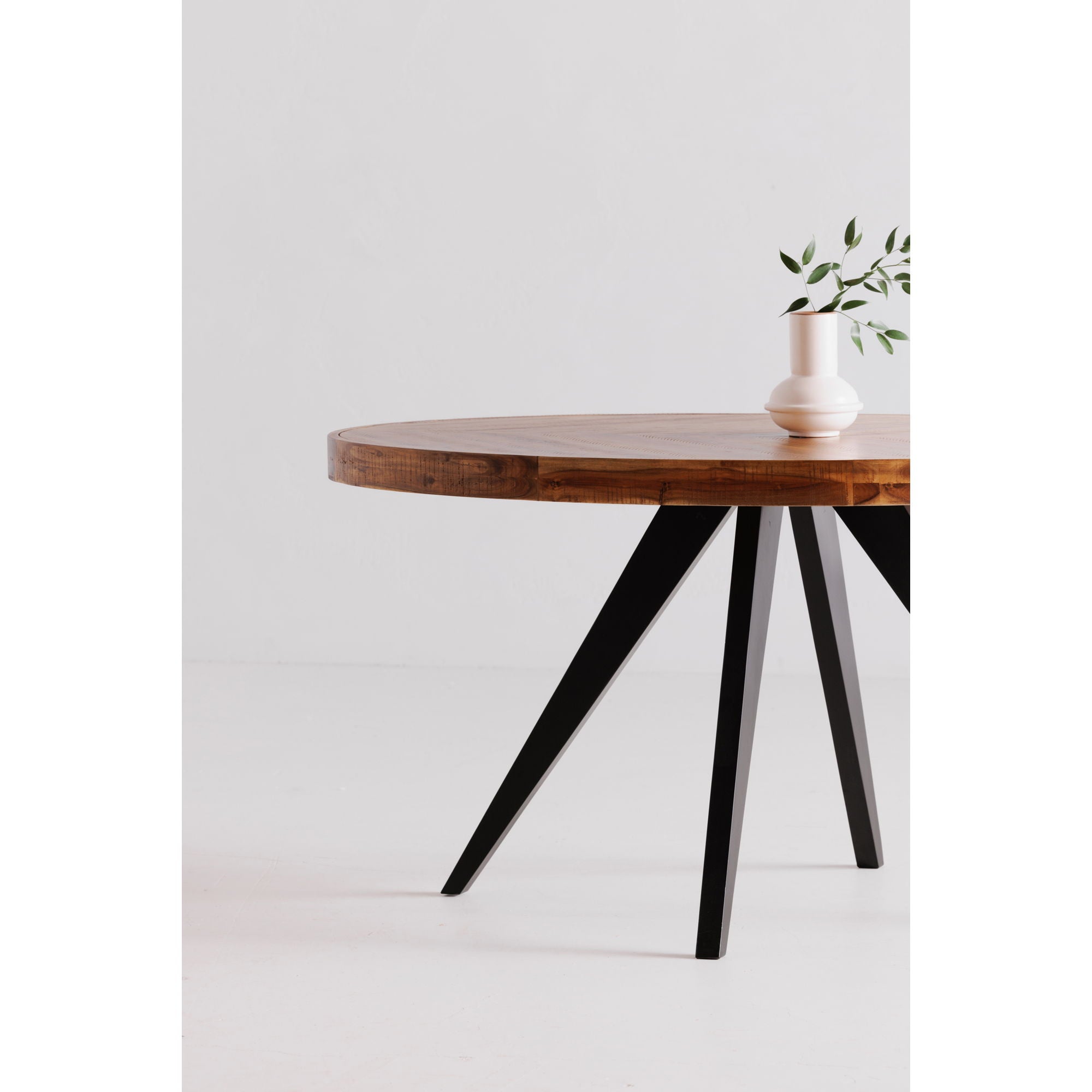 Parq - Oval Dining Table - Brown