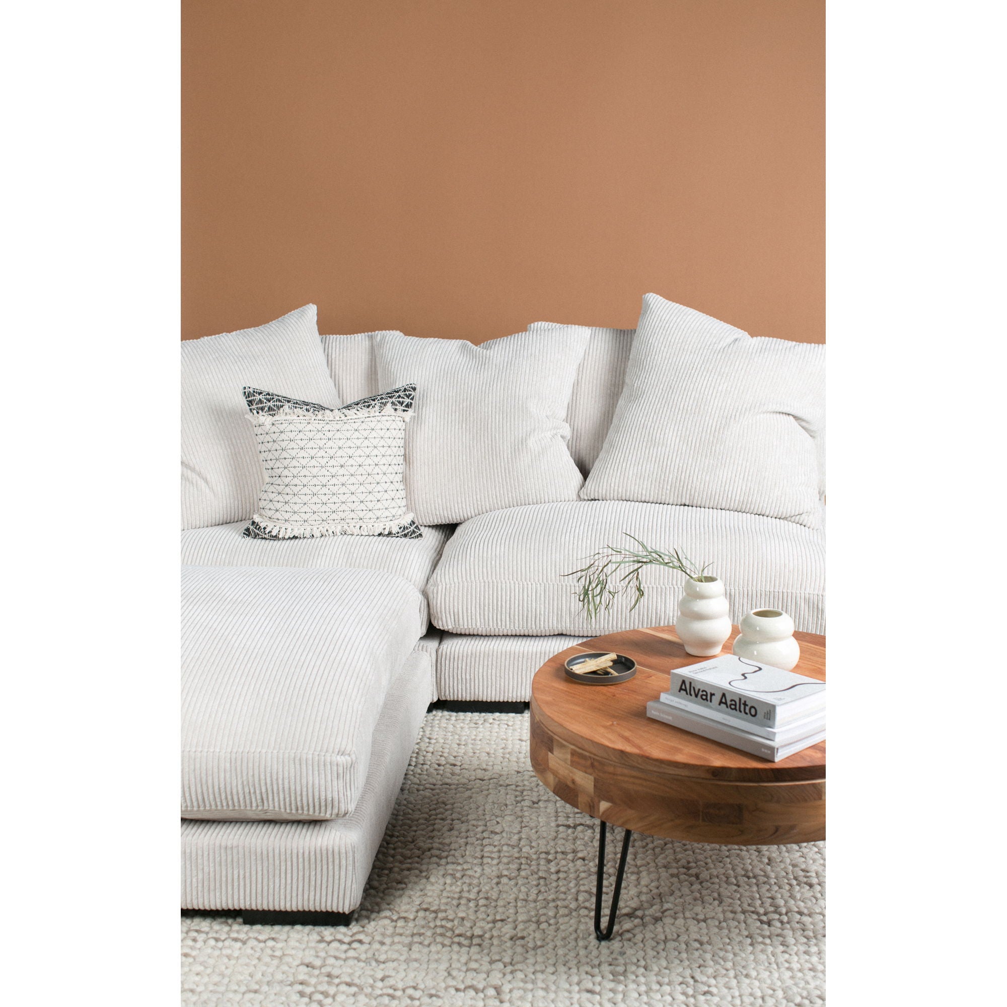 Tumble - Corner - Cappuccino