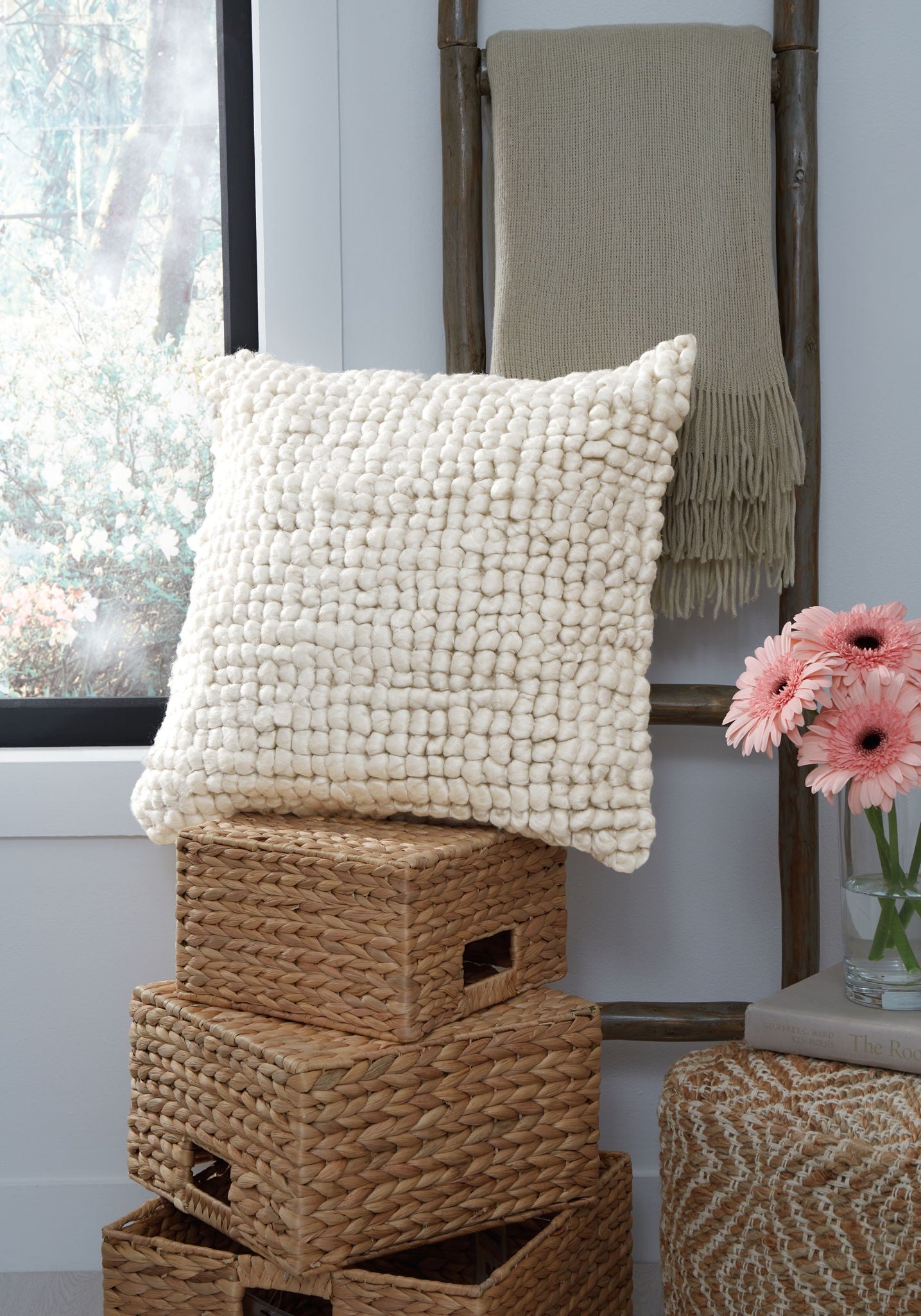 Aavie - Pillow (Set of 4) - Pearl Silver