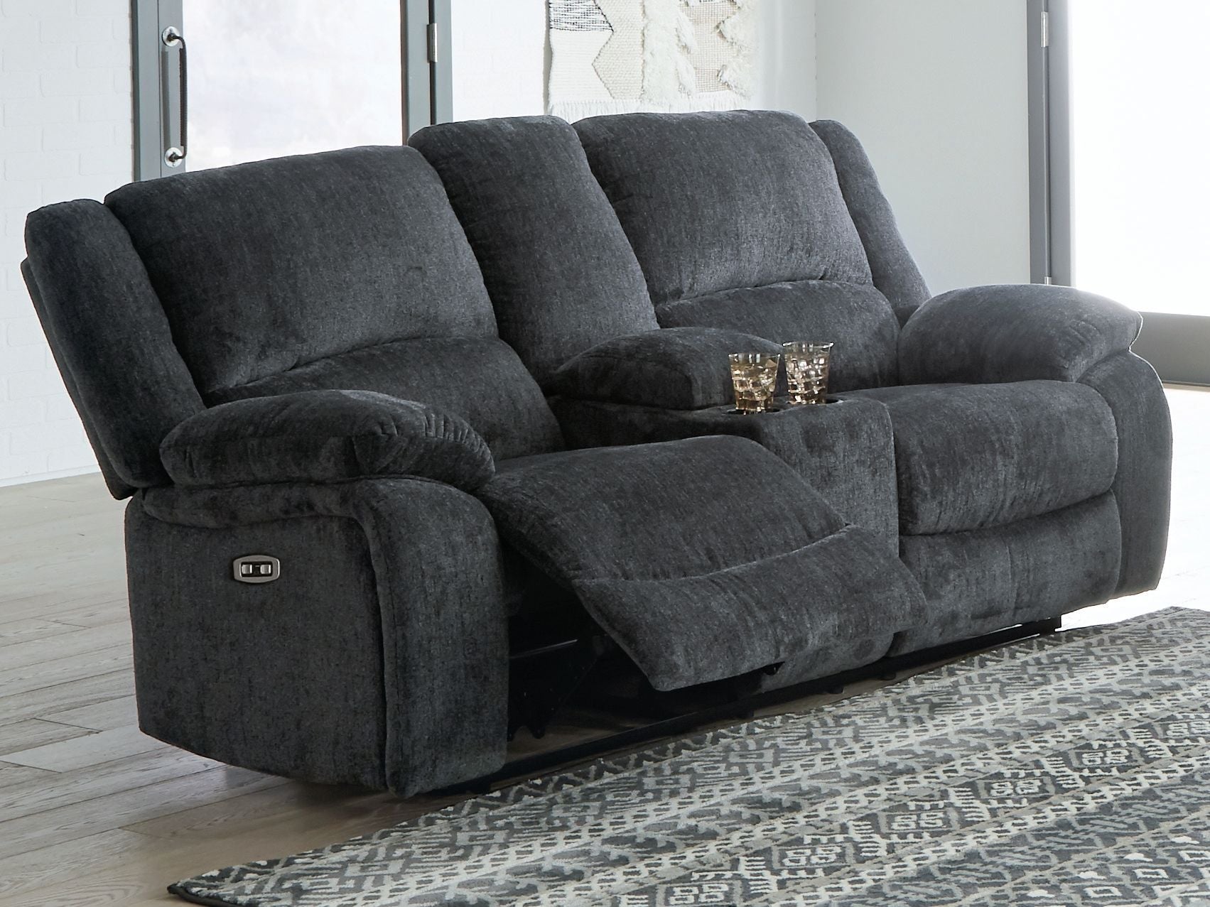 Draycoll - Dbl Reclining Power Loveseat W/Console - Fabric - Slate