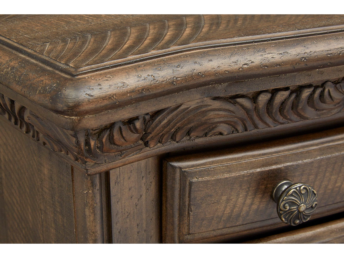 Durango - Bachelor Chest - Willadeene Brown