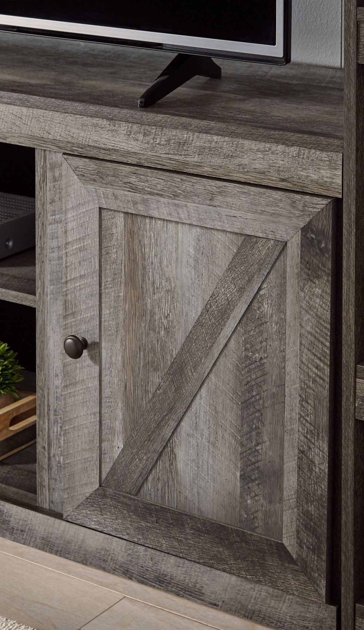 Wynnlow - LG TV Stand w/Fireplace Option - Gray