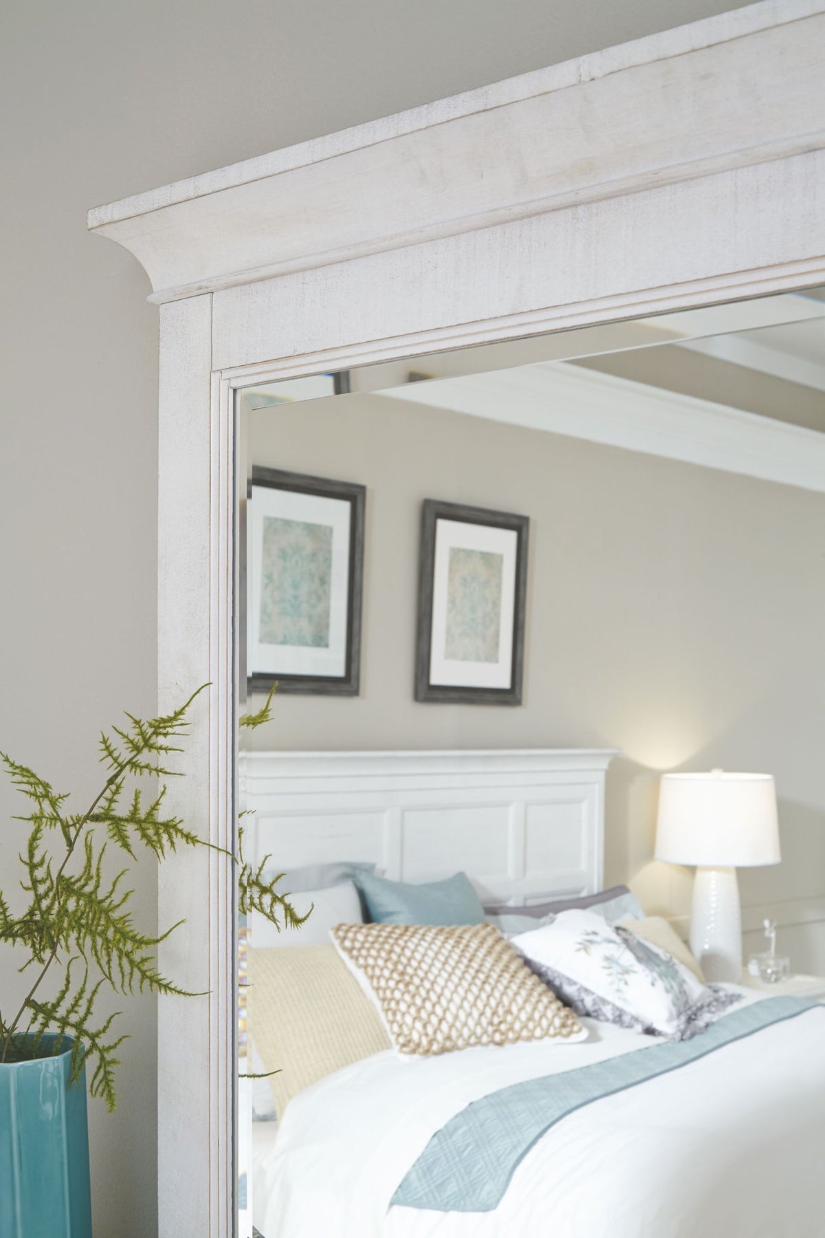 Heron Cove - Drawer Dresser