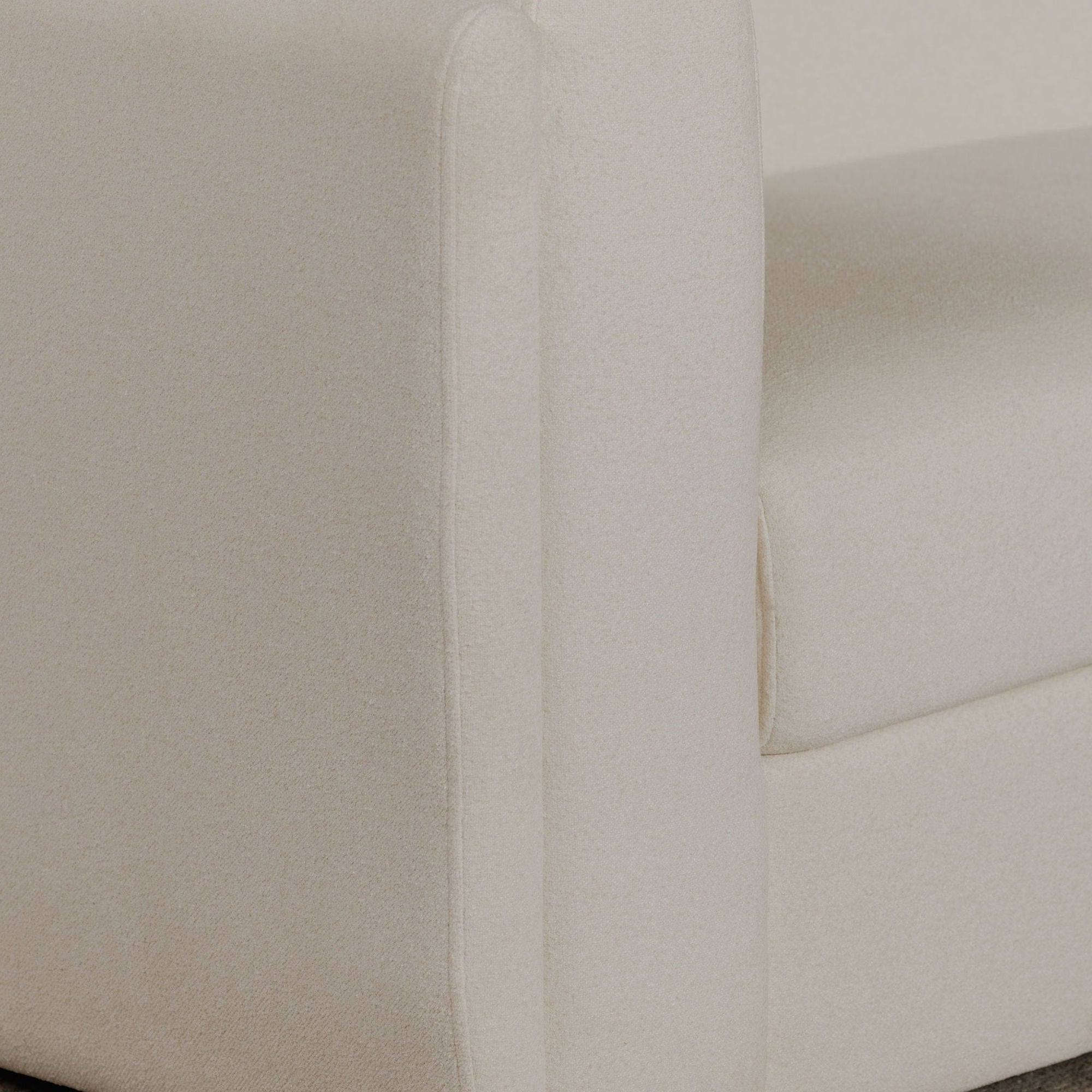 Alora - Sofa - White