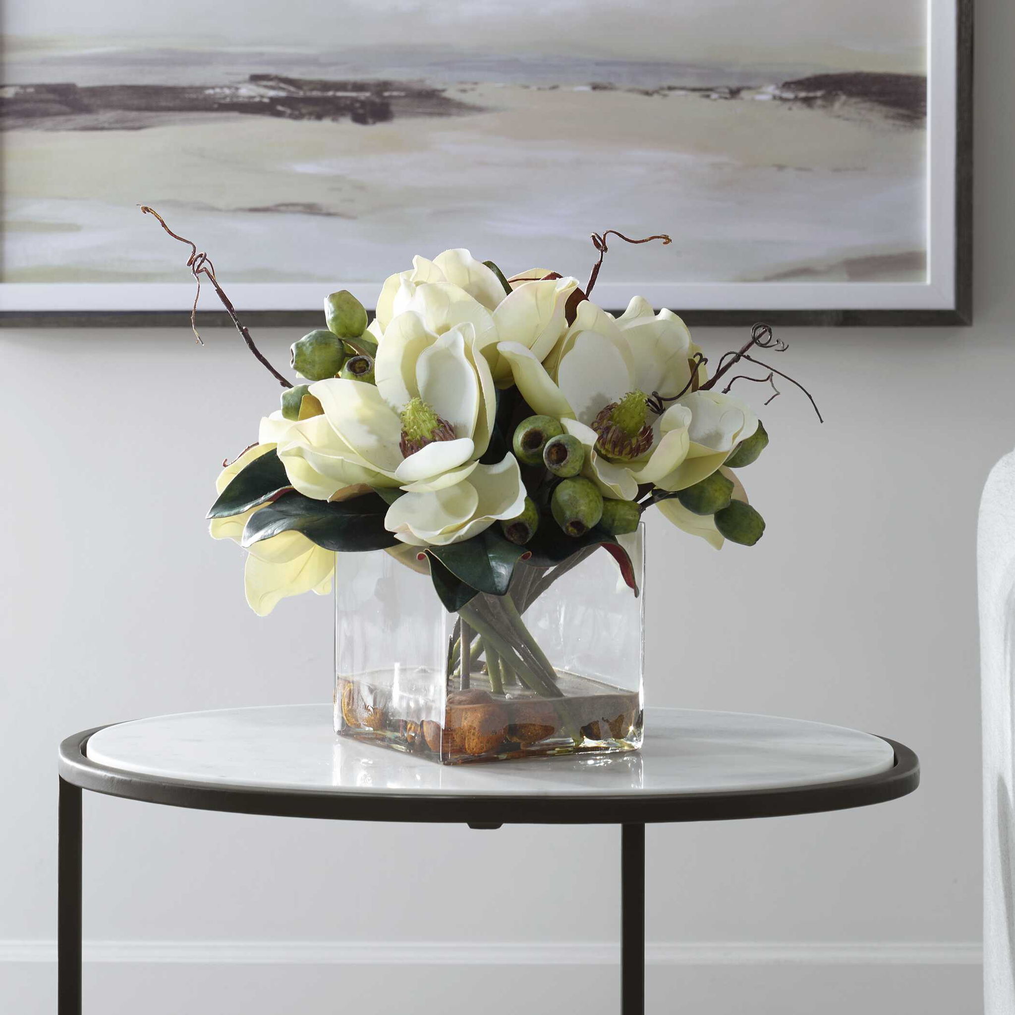 Dobbins Magnolia - Bouquet