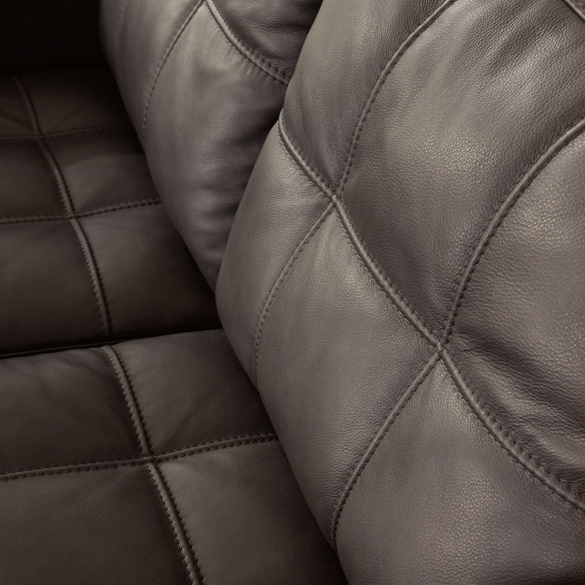 Luigi - Sofa - Thunder