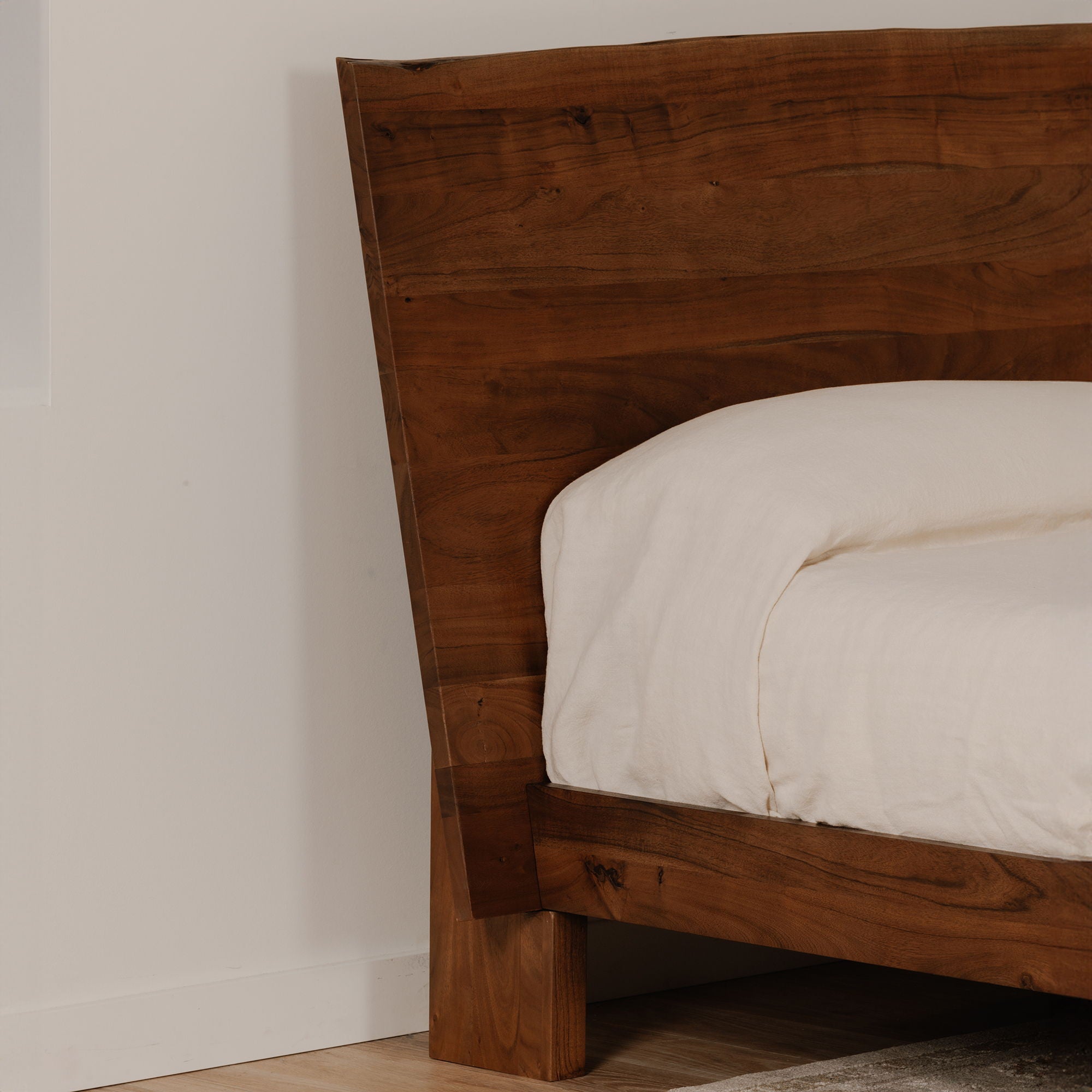 Bent - King Size Bed - Natural Stain