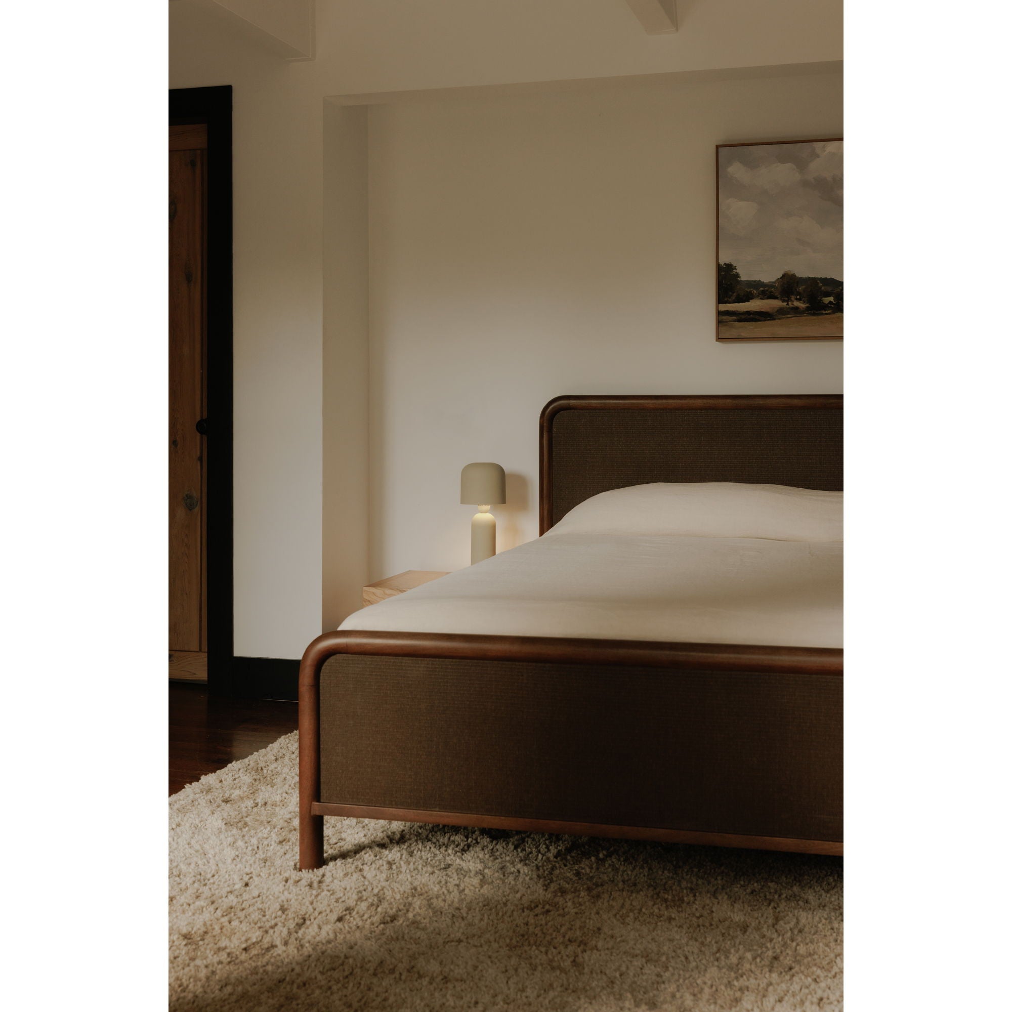 Rye - Queen Bed - Warm Brown