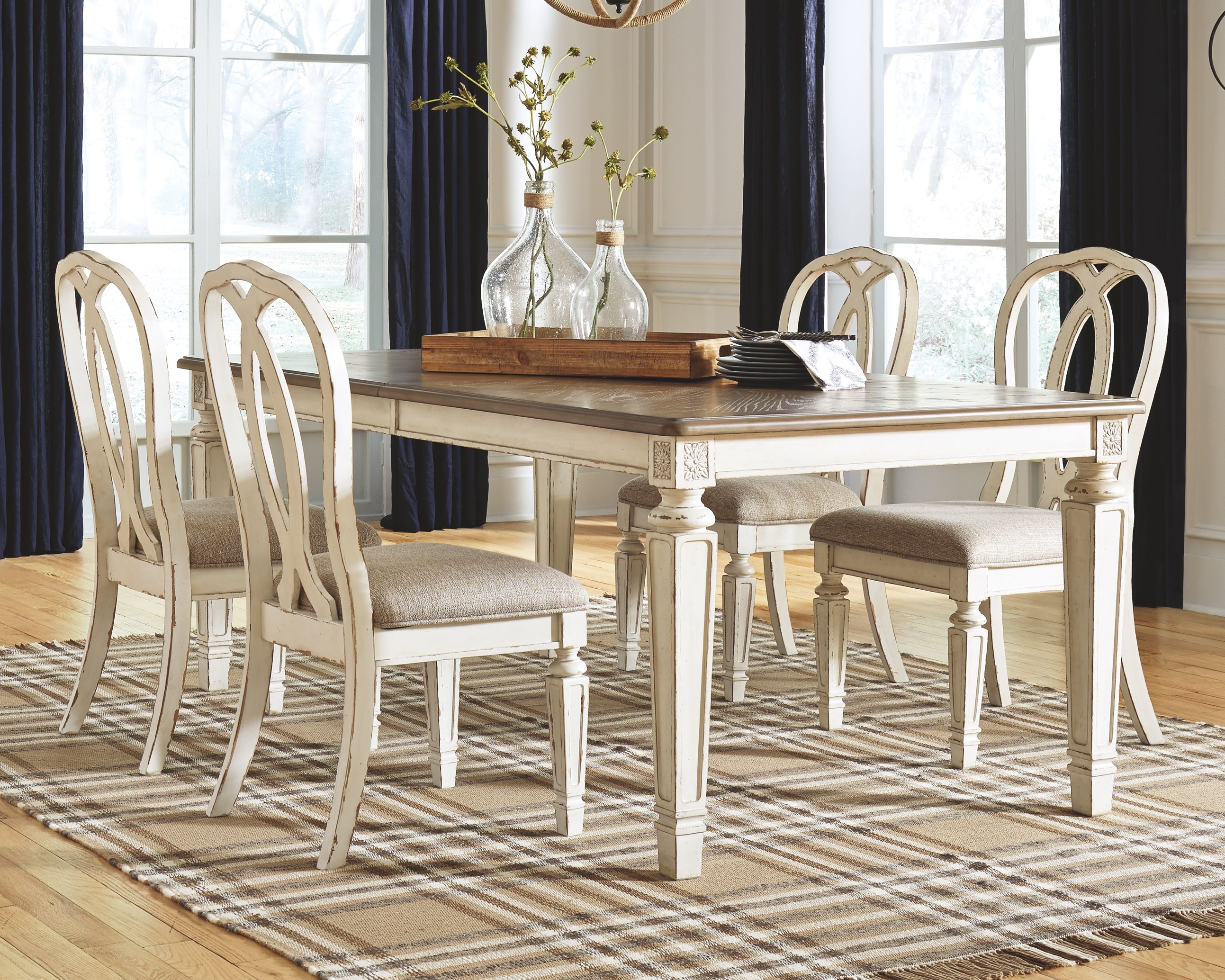 Realyn - Rectangular Dining Table Set