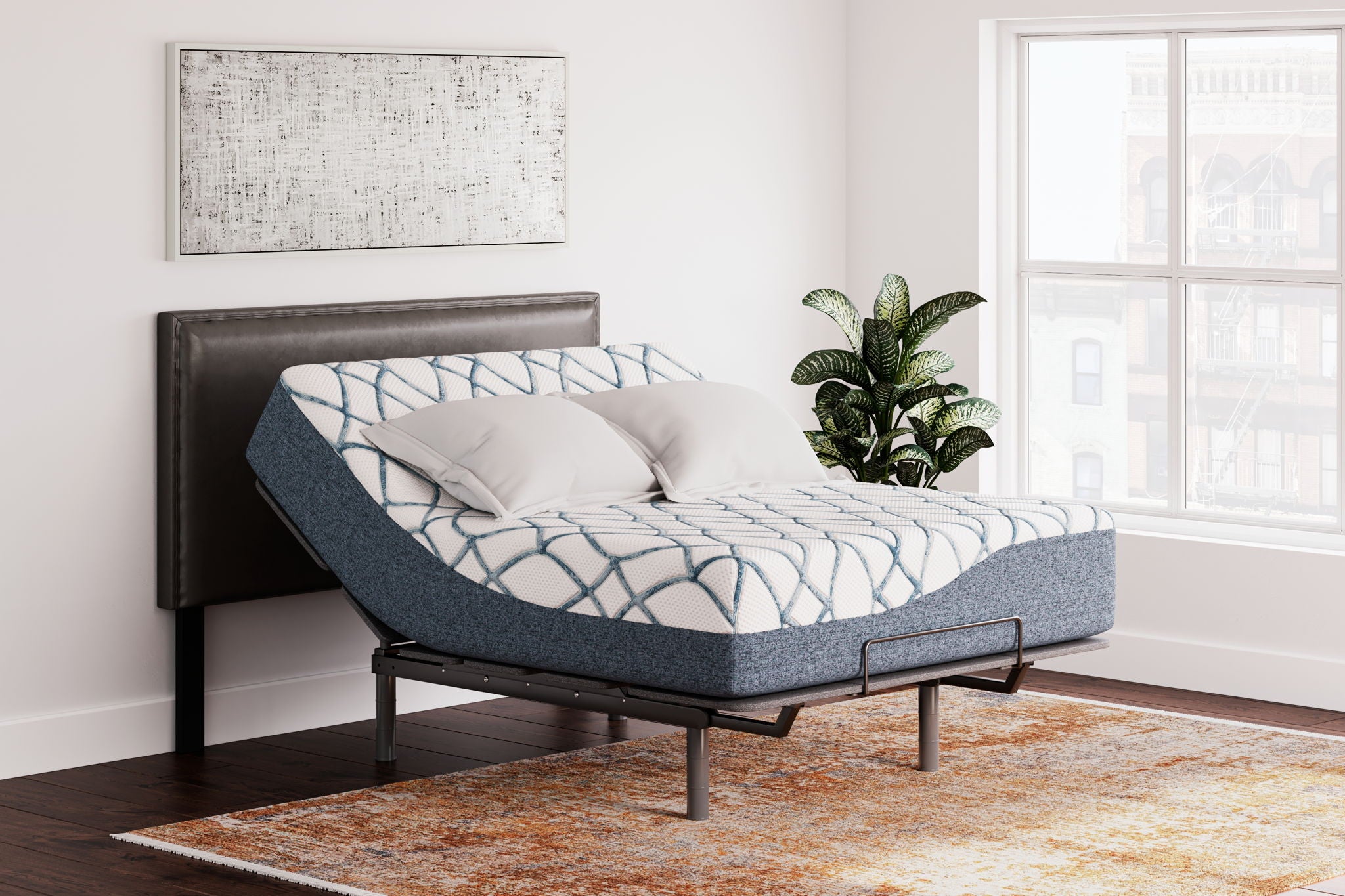 14 Inch Chime Elite 2.0 - California King Mattress - White / Blue