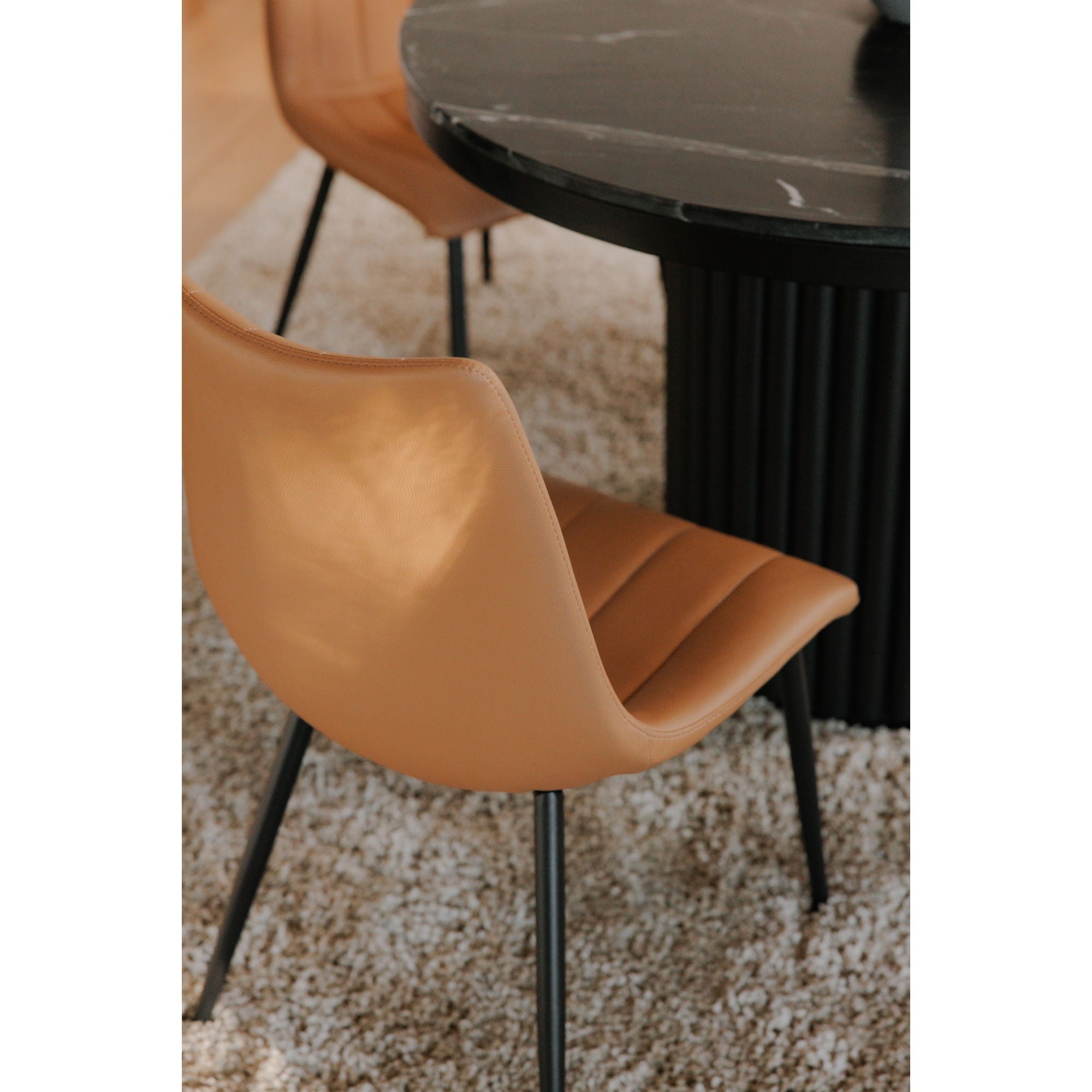 Alibi - Dining Chair (Set of 2) - Tan