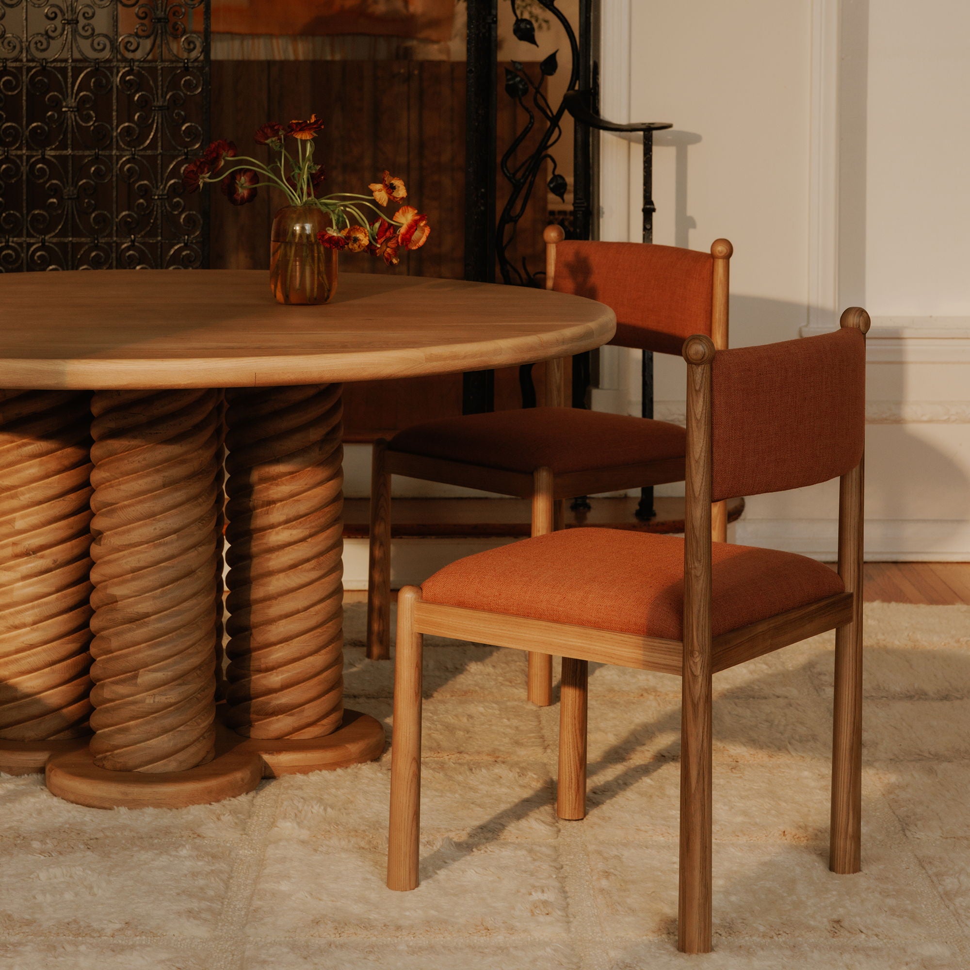 Treccia - Round Dining Table - Oak