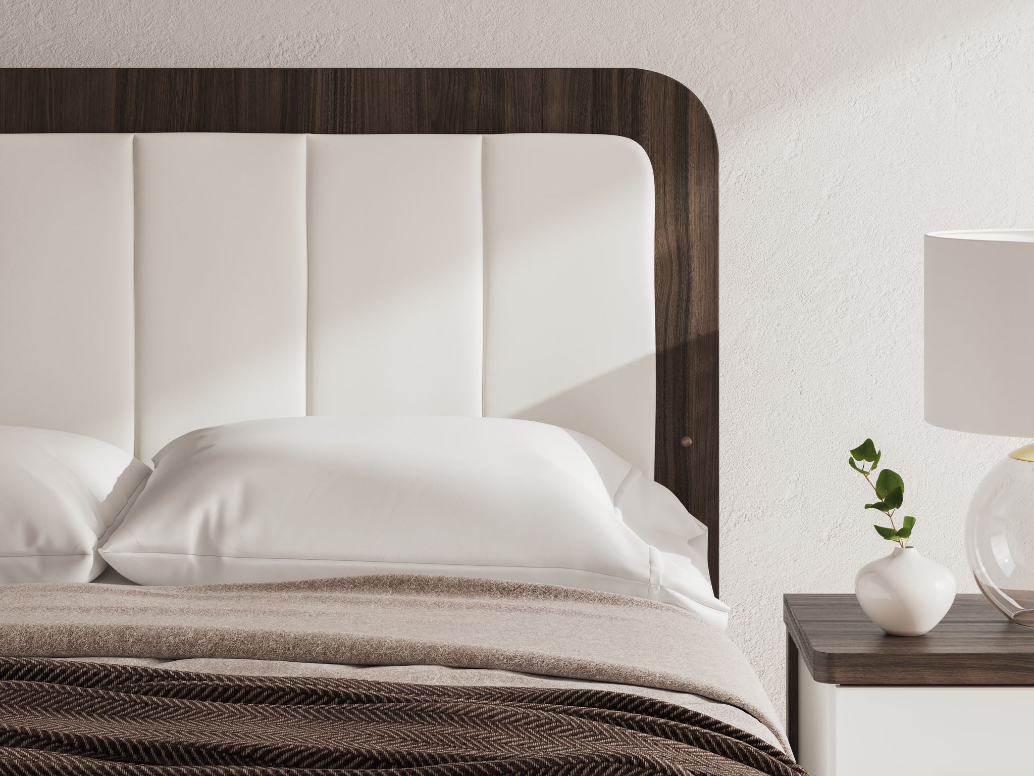 Kendanport - Upholstered Bed