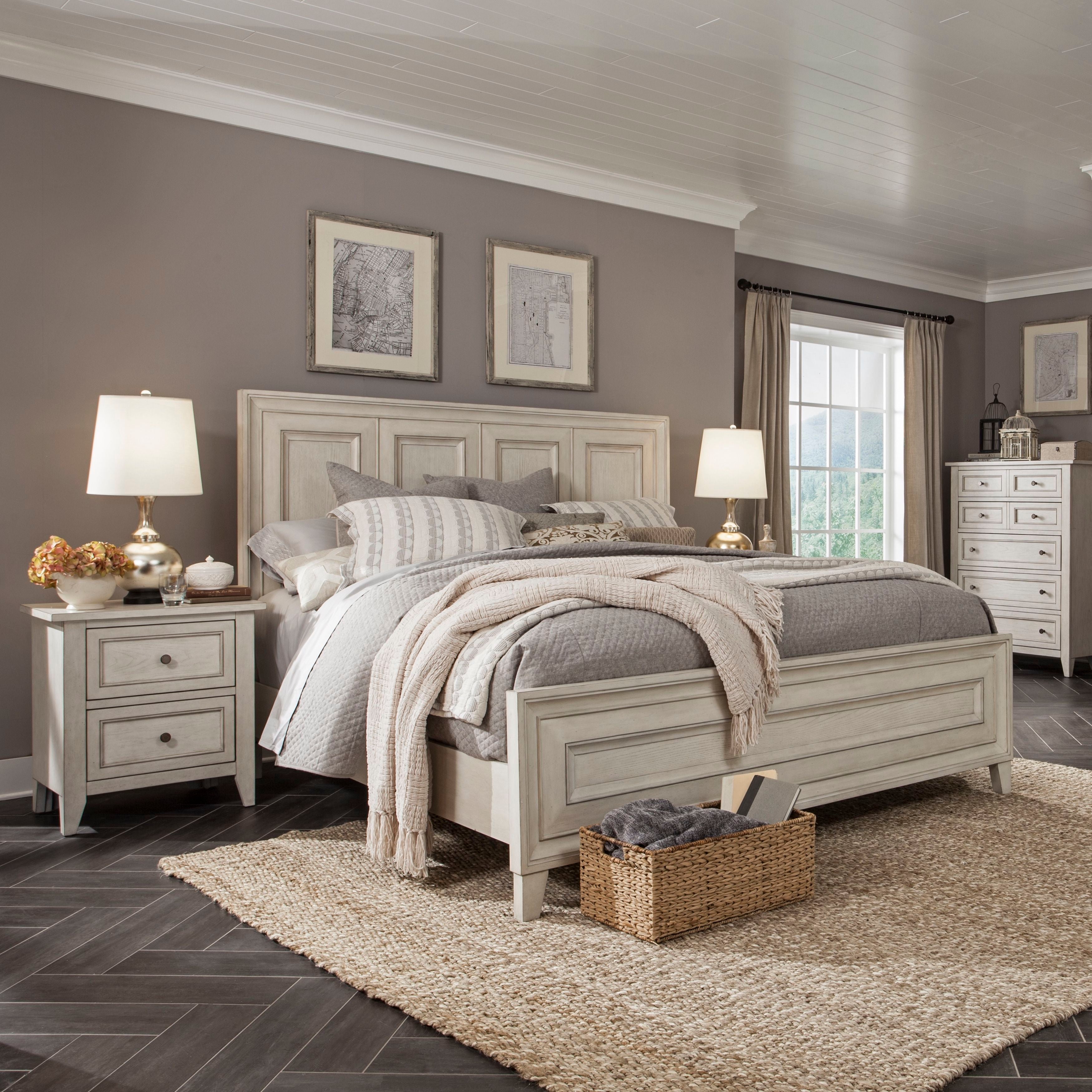 Raelynn - Panel Bed