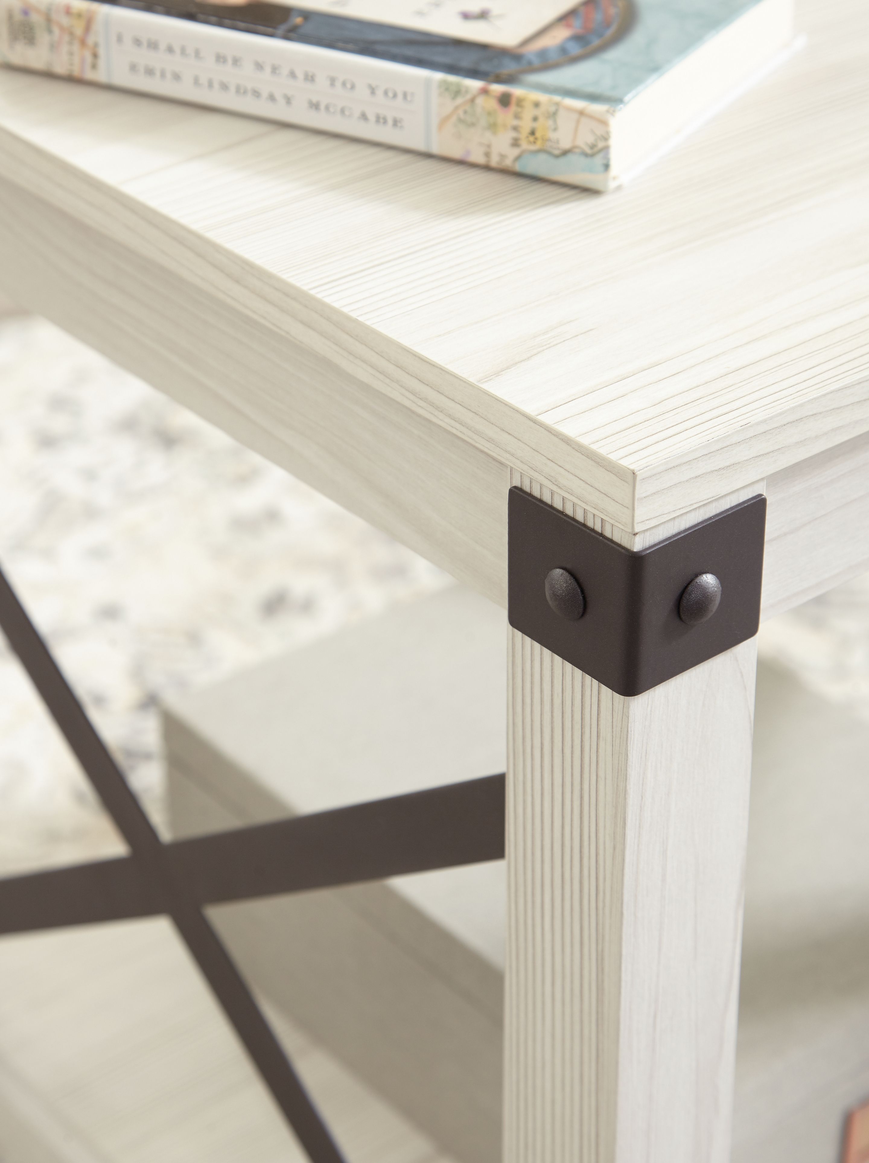 Bayflynn - Whitewash - Square End Table