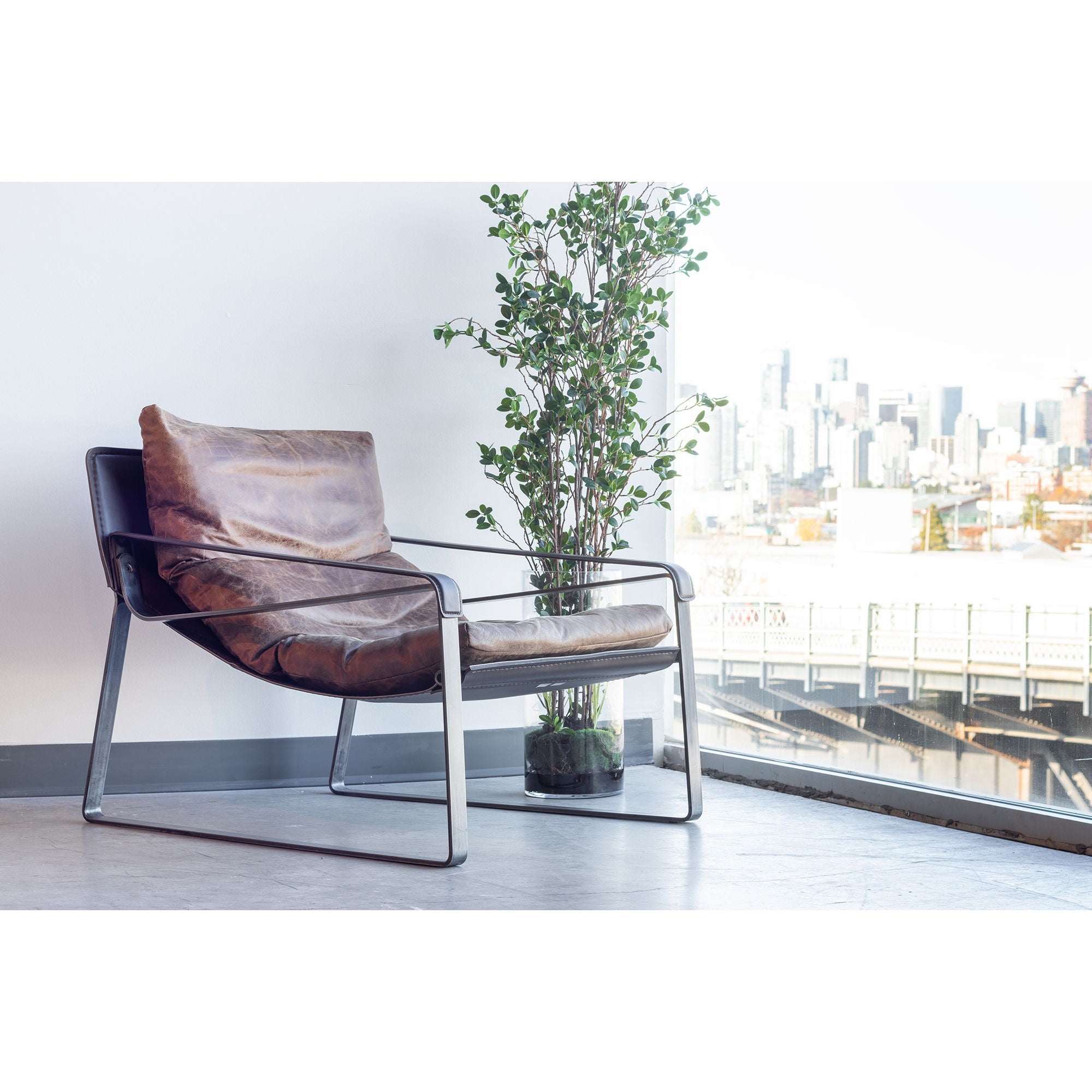 Connor - Club Chair - Light Brown