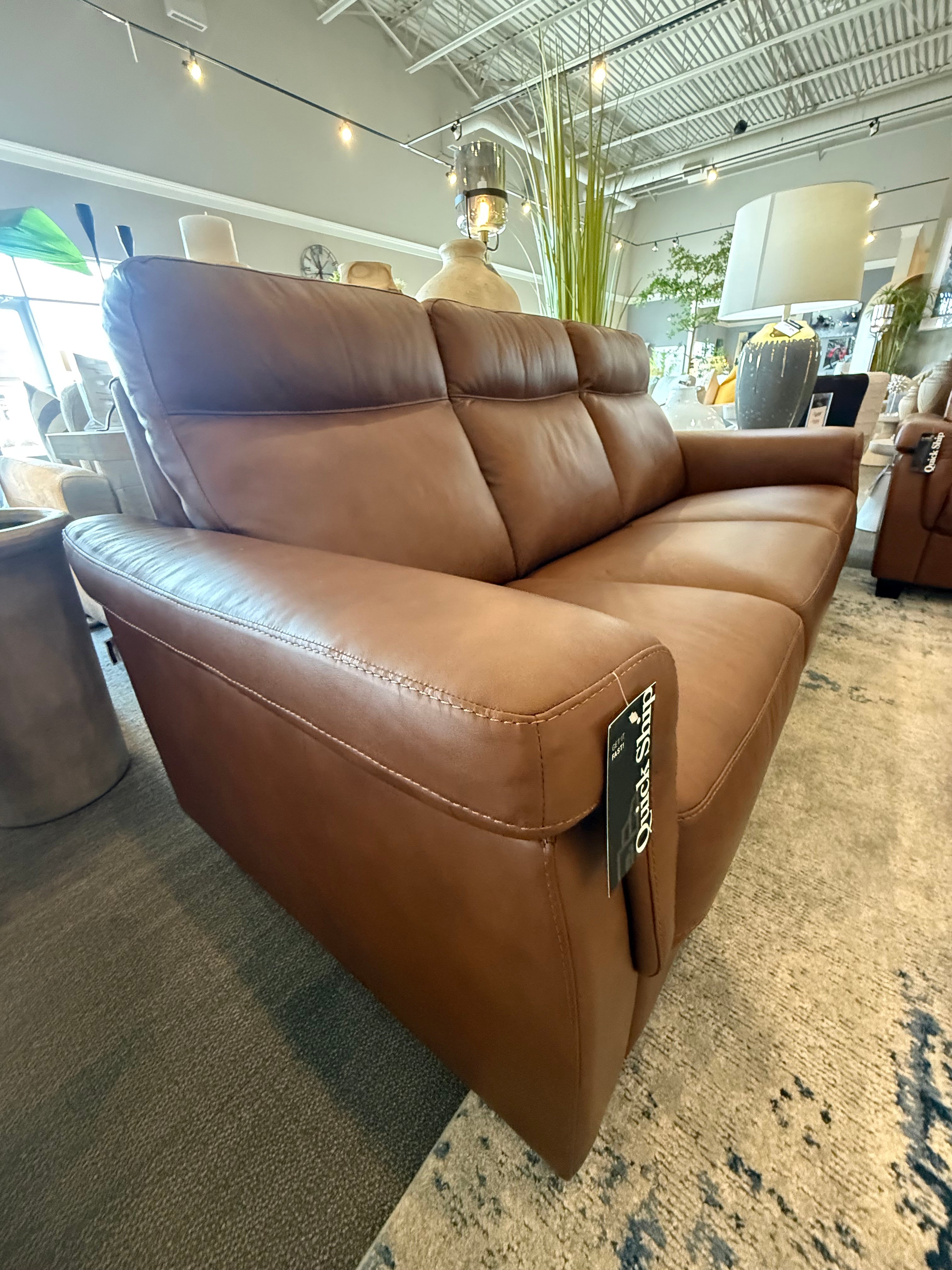 Salta Sofa & Loveseat