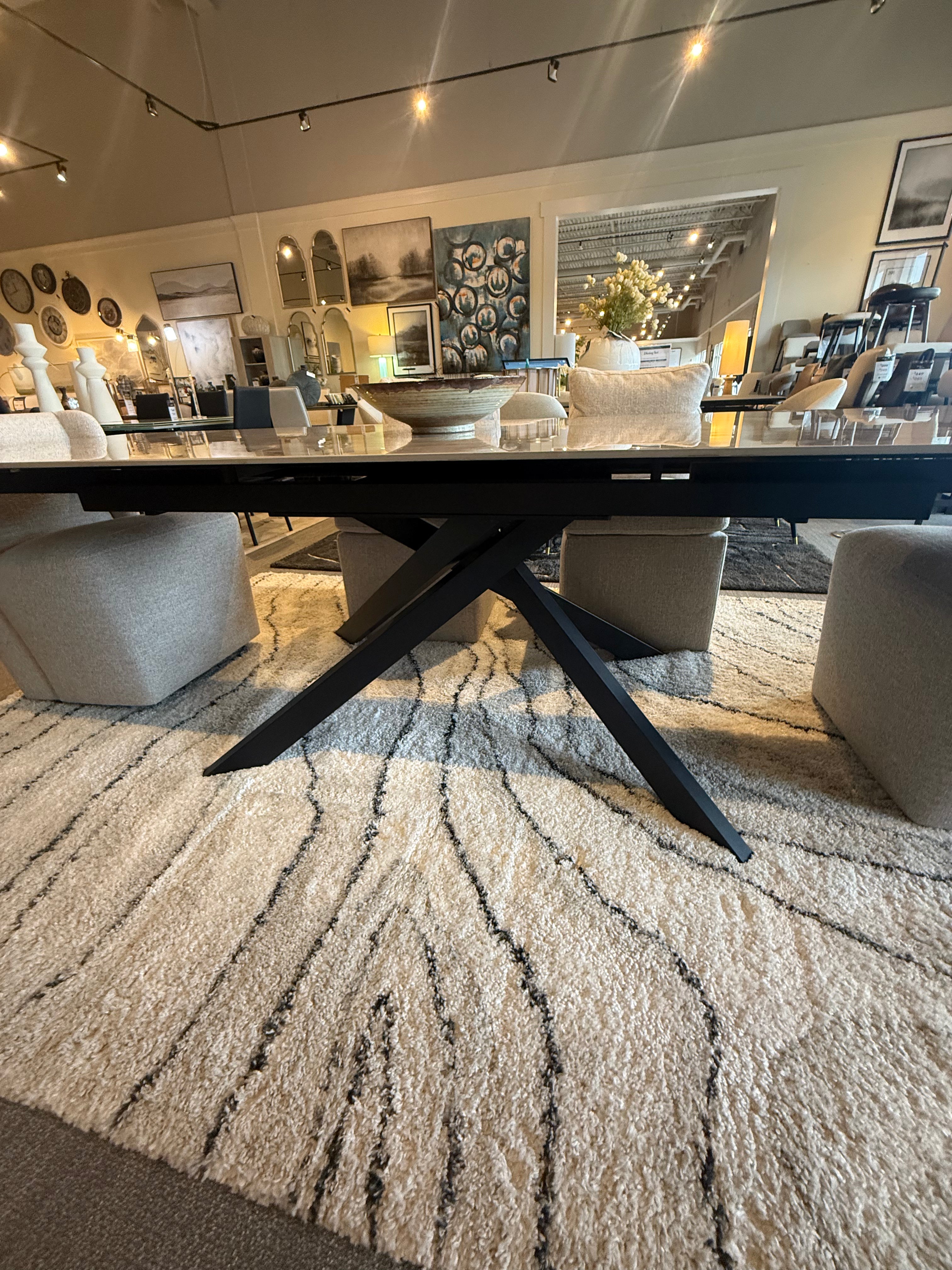 DT1022 Dining Set