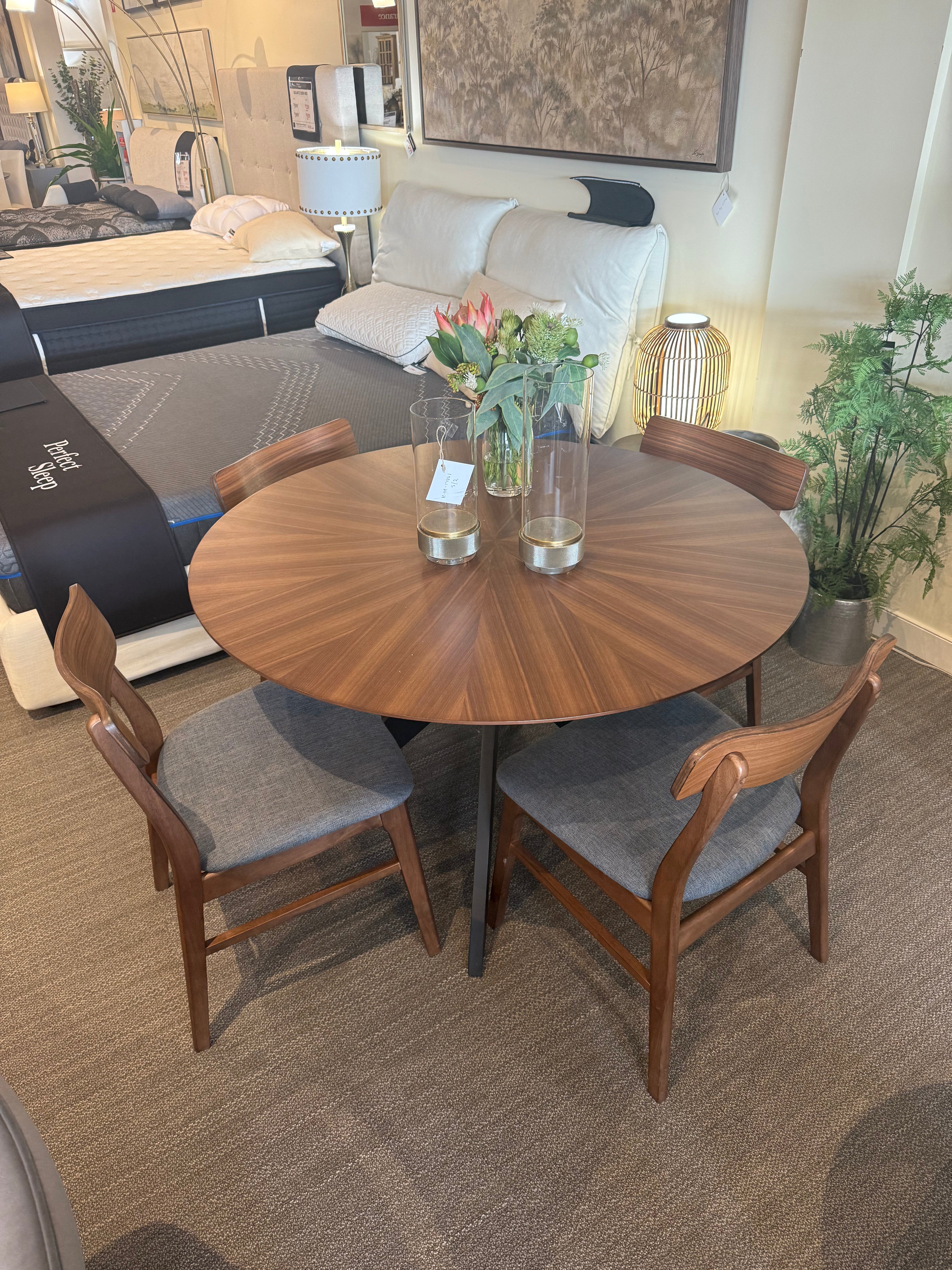 5-Piece Dining Set – Round Walnut Veneer