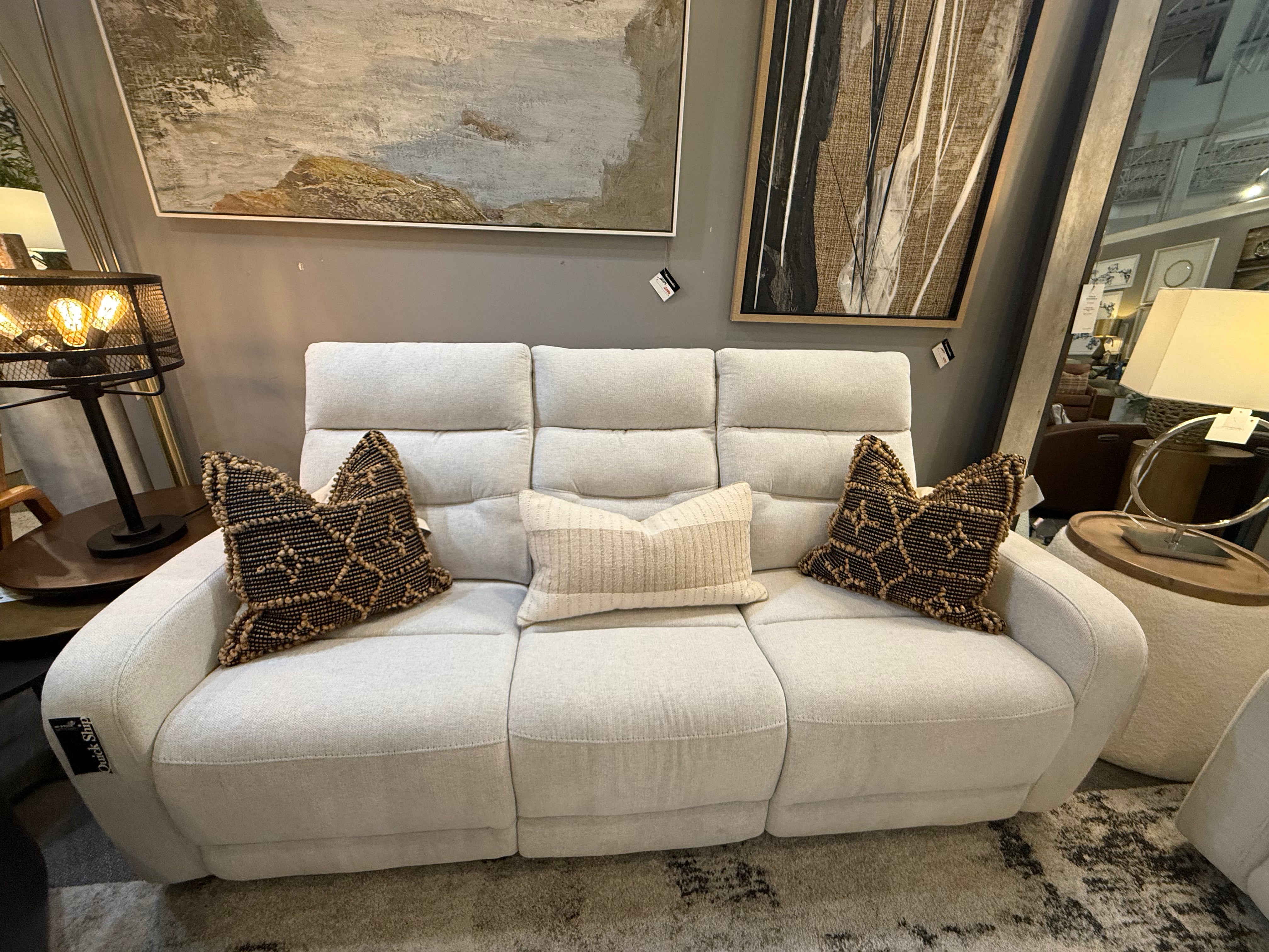 Kai power sofa w/pwr hdrest