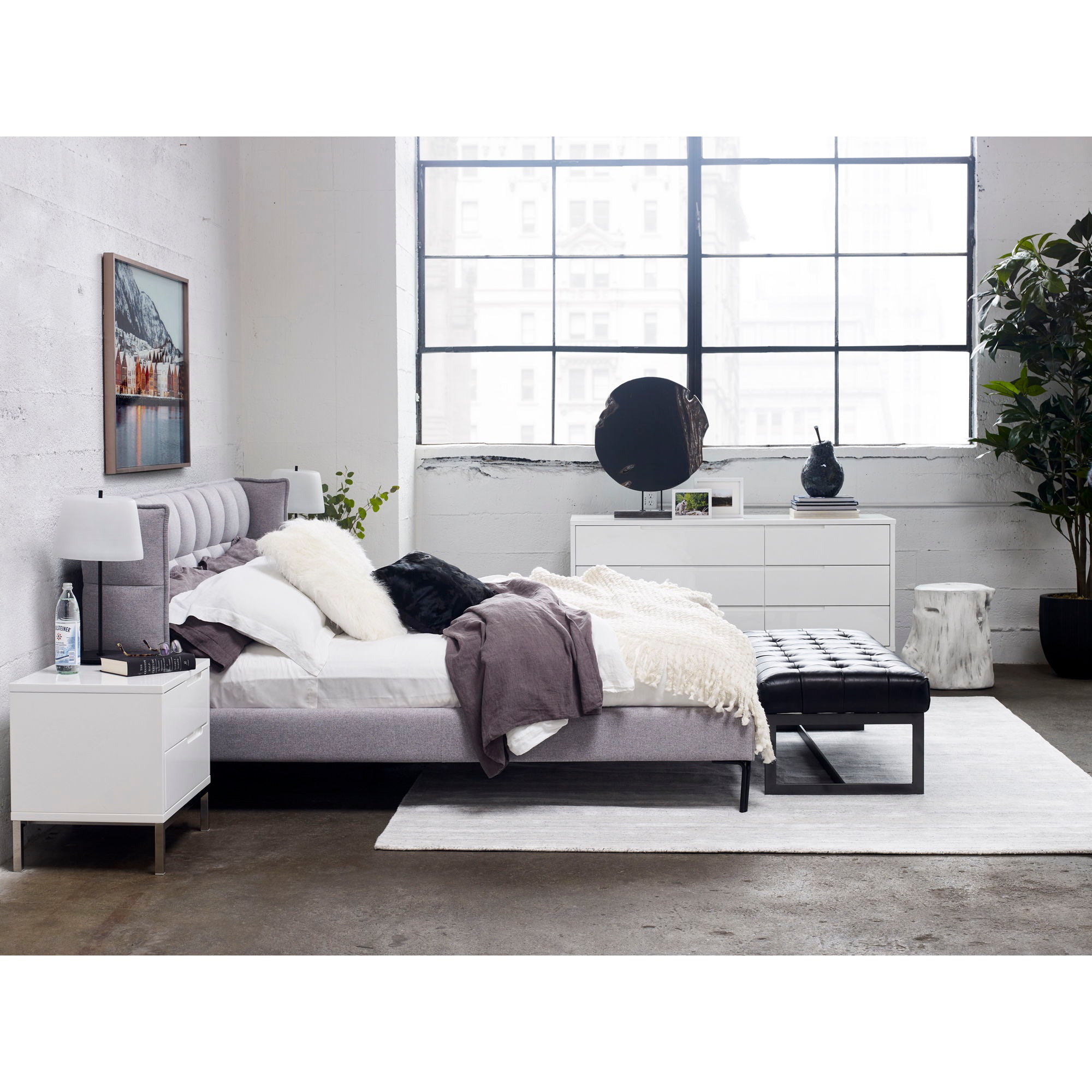 Wyatt - Leather Bench - Black