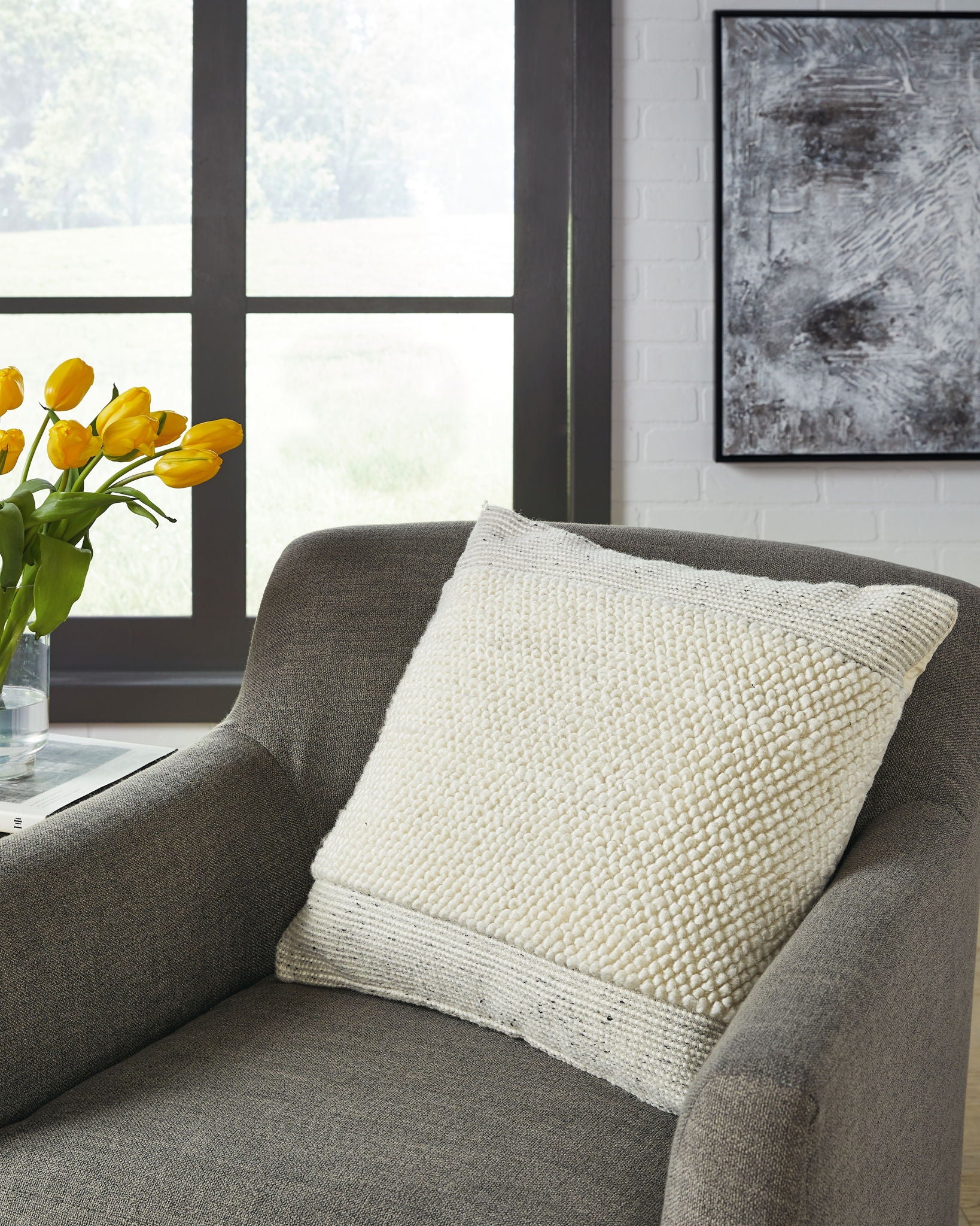Rowcher - Pillow (Set of 4) - Gray / White