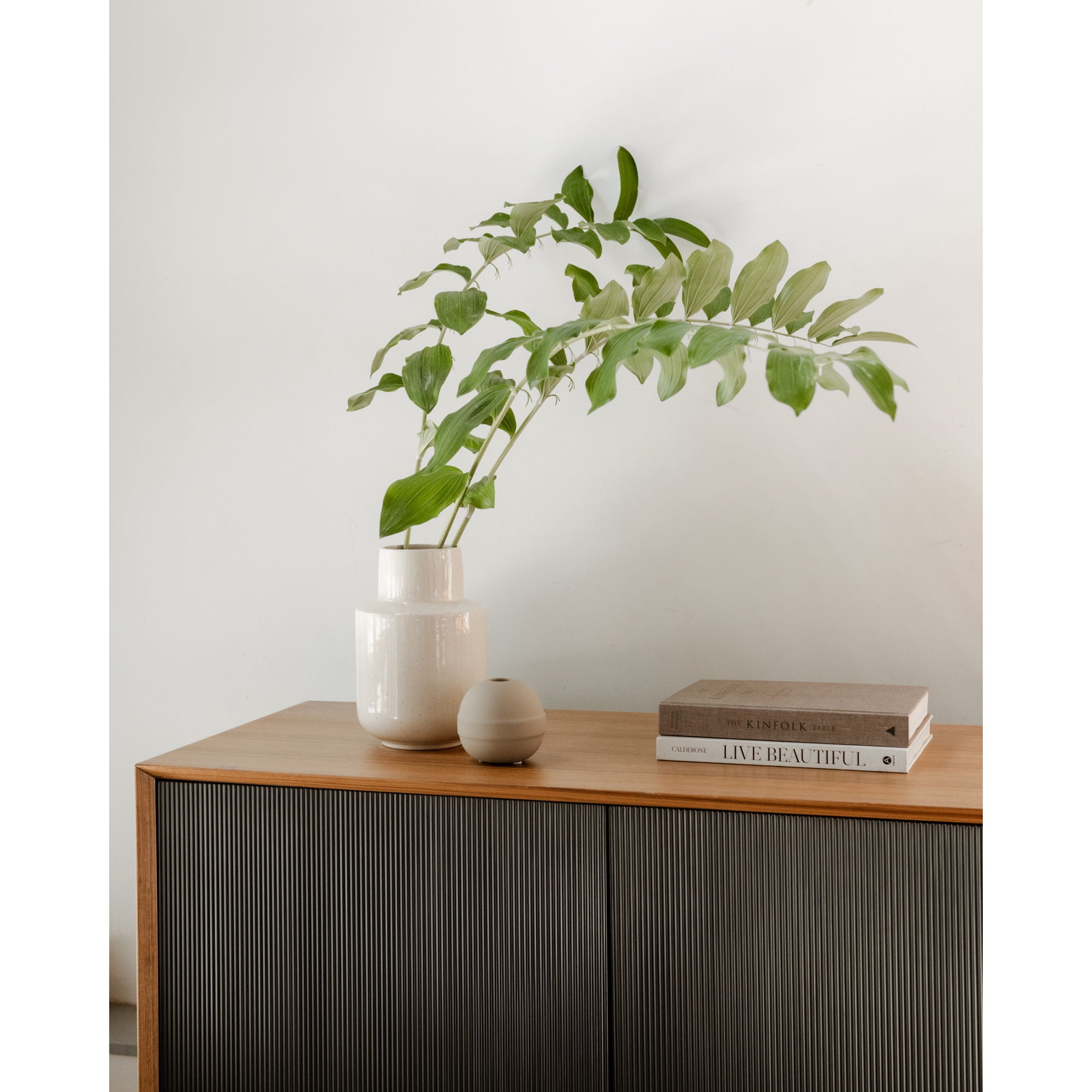 Araya - Sideboard - Walnut Veneer