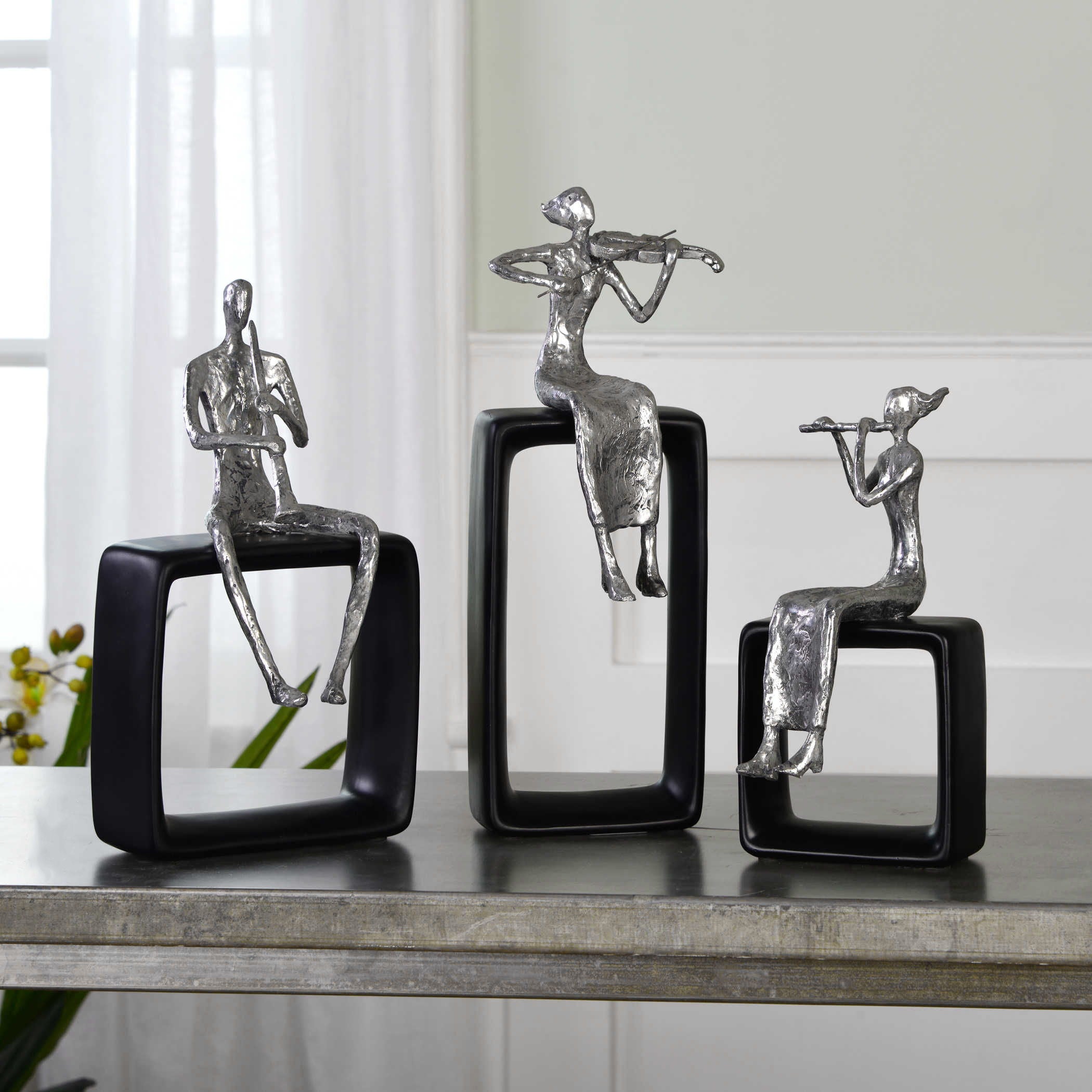 Musical Ensemble - Statues (Set of 3) - Pearl Silver