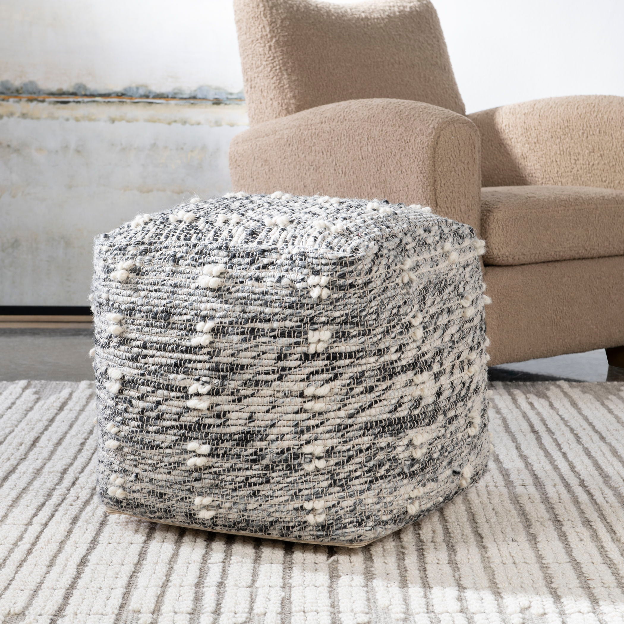 Narol - Gray Pouf