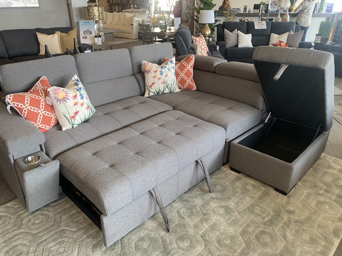 Great Looking Sectional with Pullout Sleeper!
